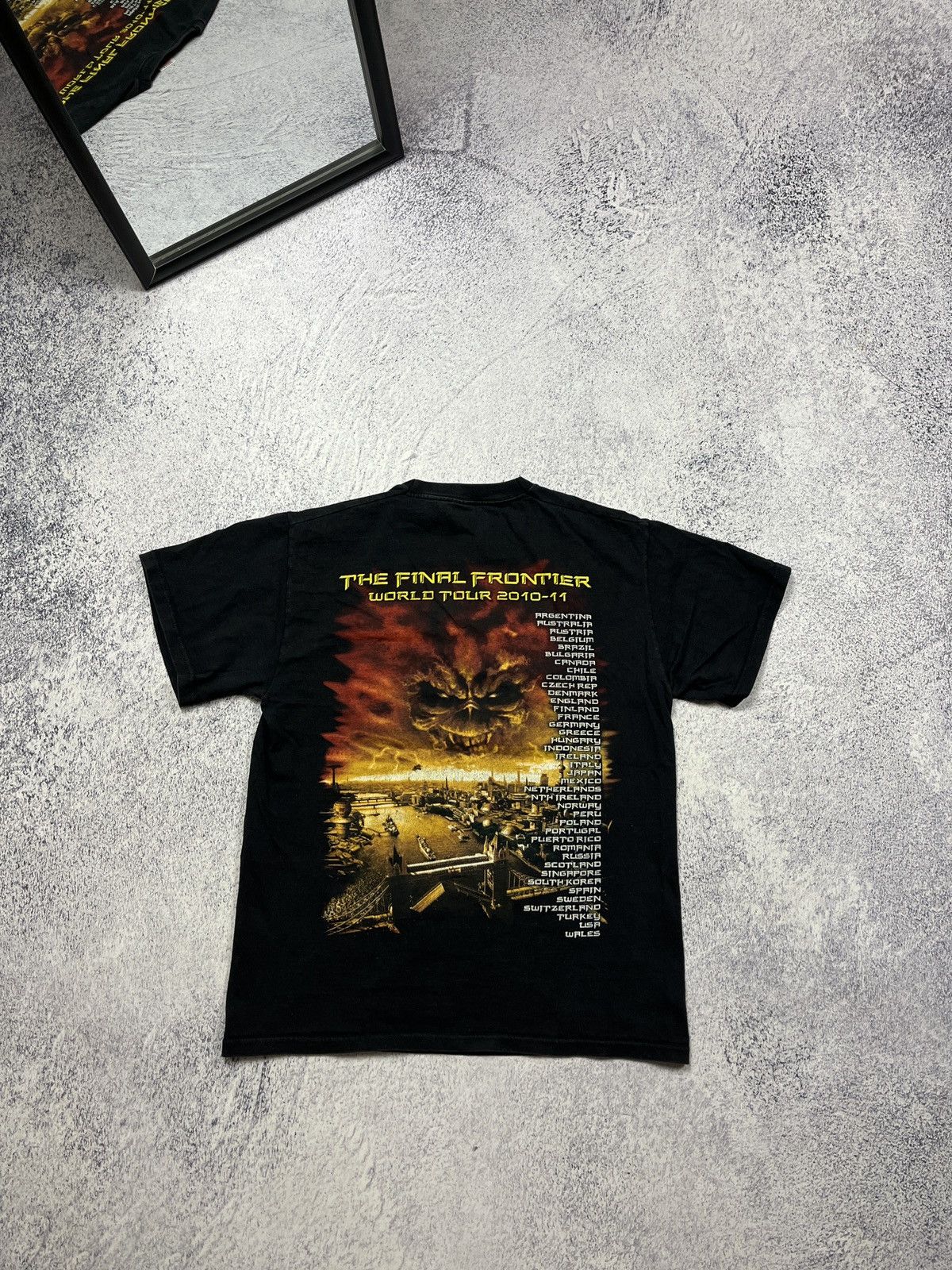 Band Tees × Iron Maiden × Vintage Vintage Iron Maiden The Final Frontier Tour Tee T-Shirt 2010 Size US M / EU 48-50 / 2 - 10 Thumbnail