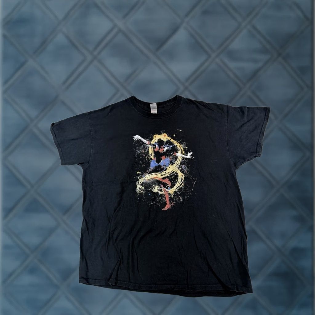 Gildan Gildan Sailor Moon Graphic Tee Men's T-Shirt Black XL Anime Graphic Print Shirt Size US XL / EU 56 / 4 - 1 Thumbnail