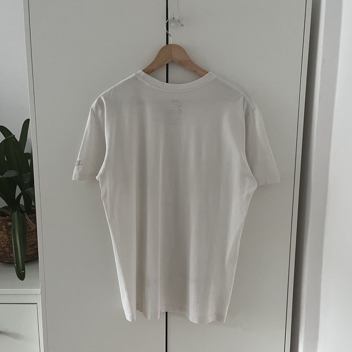 Nike Vintage Nike “High Above The Best” Central Logo White Tee Size US M / EU 48-50 / 2 - 7 Thumbnail