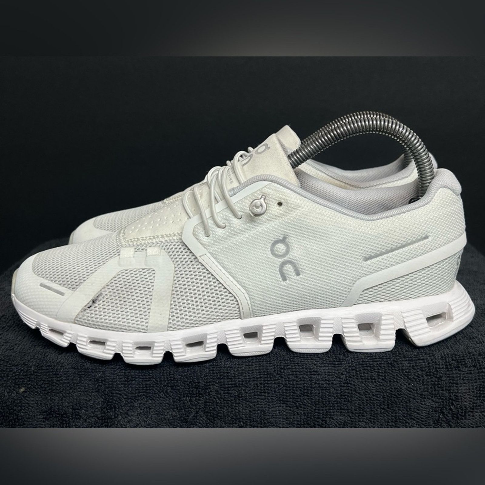 On ON Running Women's Cloud 5 Ice White Size 8.5 Running Shoes Size US 8.5 / IT 38.5 - 1 Thumbnail