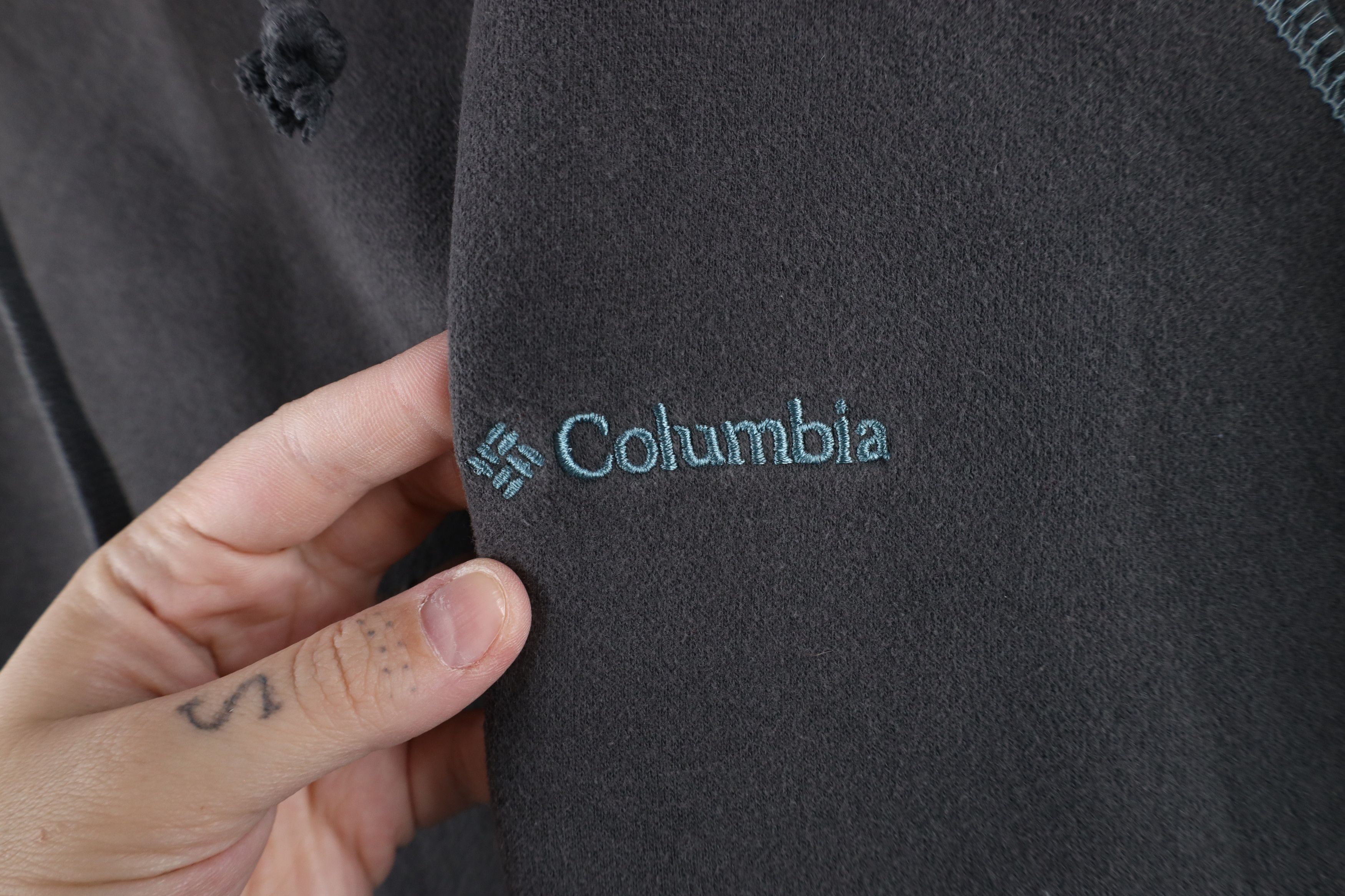 Columbia × Vintage Vintage Columbia Sun Faded Spell Out Hoodie Sweatshirt Gray Size US L / EU 52-54 / 3 - 4 Thumbnail
