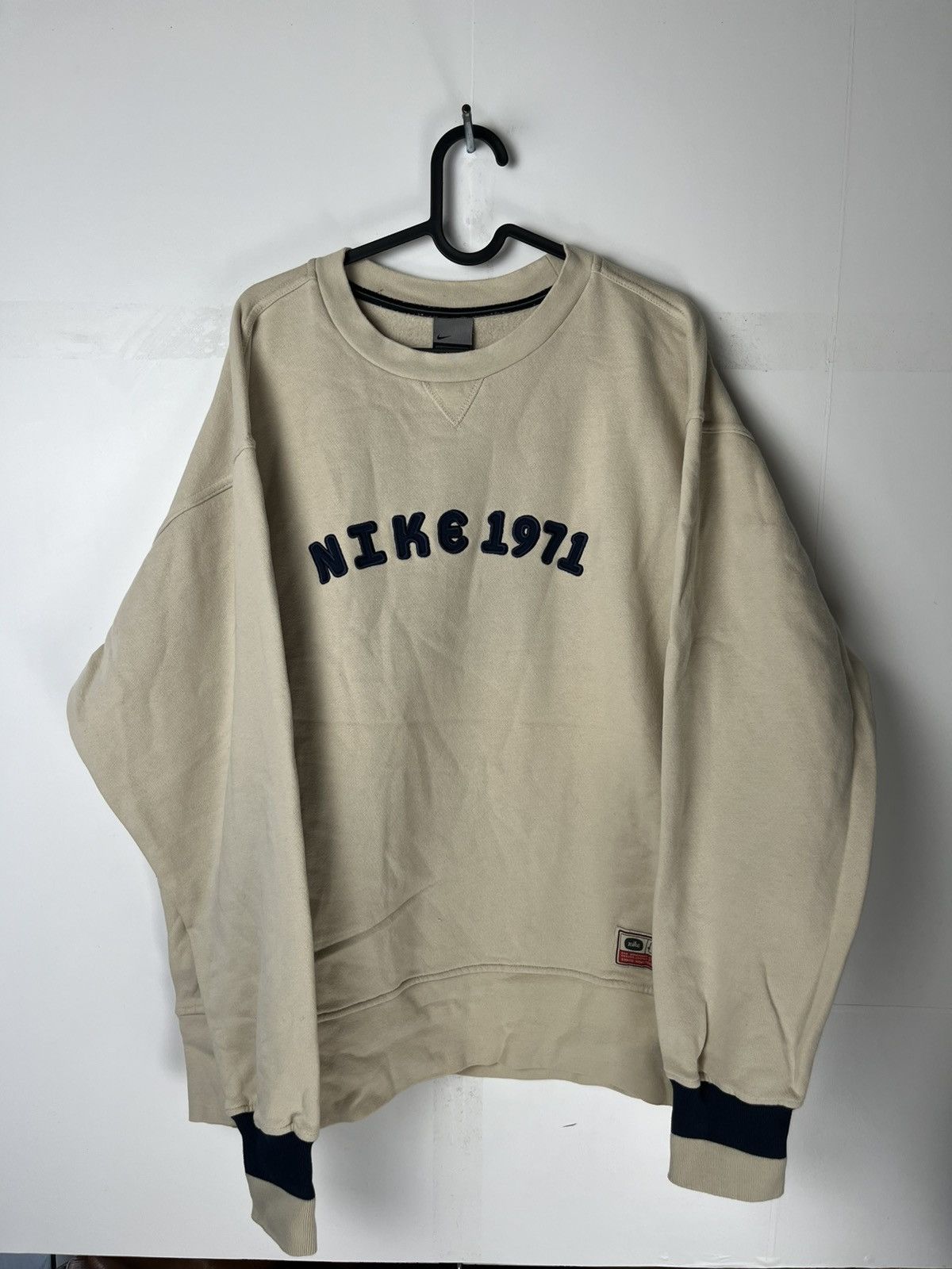 Nike × Vintage Nike vintage Biege big Logo 1971 Sport Sweatshirt Man Size US XXL / EU 58 / 5 - 1 Thumbnail