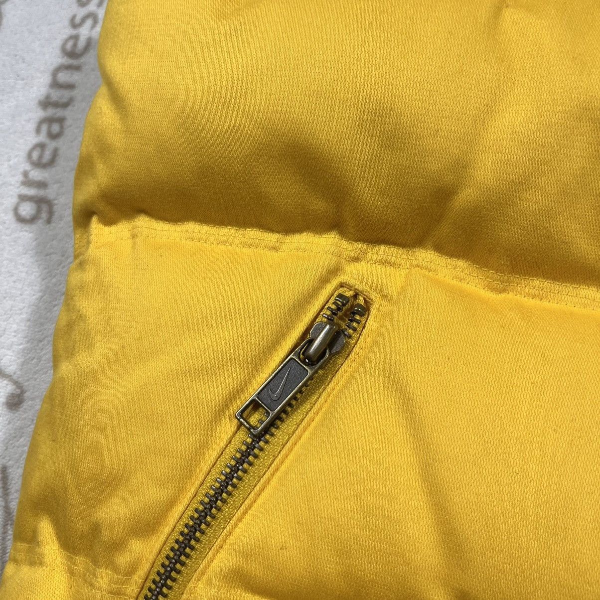 Nike NIKE 00s VINTAGE MINI SWOOSH DOWN PUFFER VEST JACKET TN HYPE Size US S / EU 44-46 / 1 - 7 Thumbnail