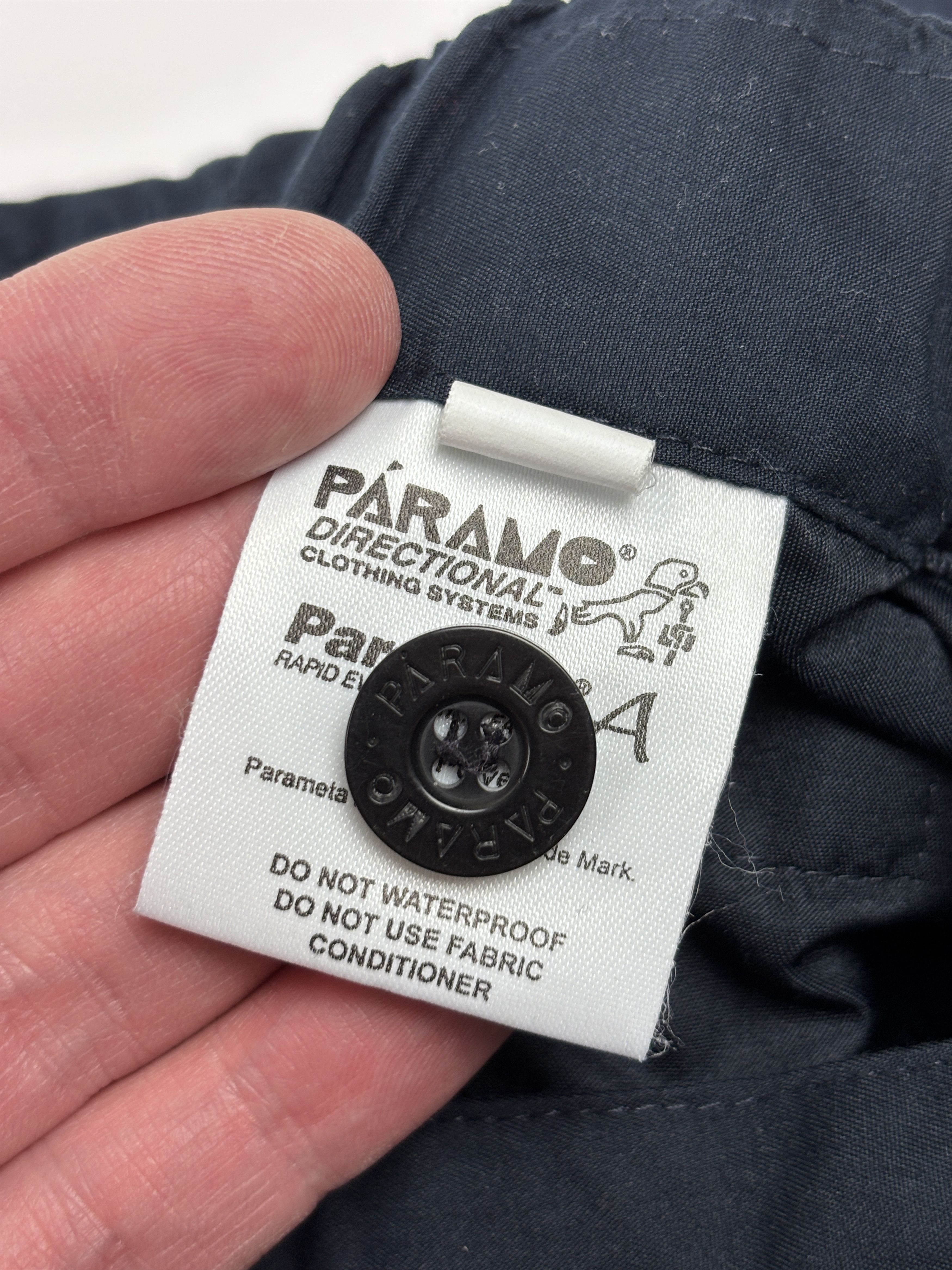 Other Vintage Paramo Parameta Shorts Hiking Outdoor Blue Womens M Size 28" / US 6 / IT 42 - 8 Thumbnail