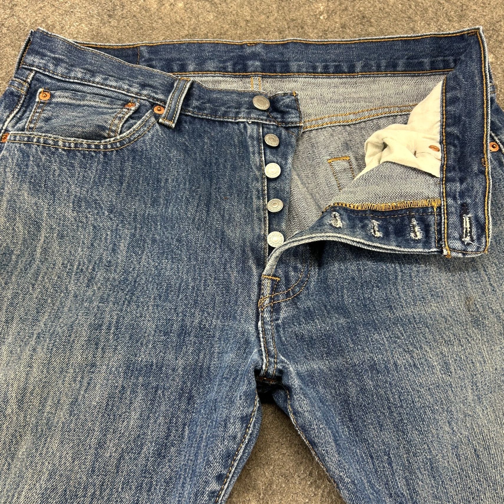 Levi's VINTAGE Levi's 501 Jeans Mens 34x30 Blue Straight Regular Fit Medium Wash Distressed Button Fly Cotton Denim Inseam 30 Size US 34 / EU 50 - 2 Thumbnail