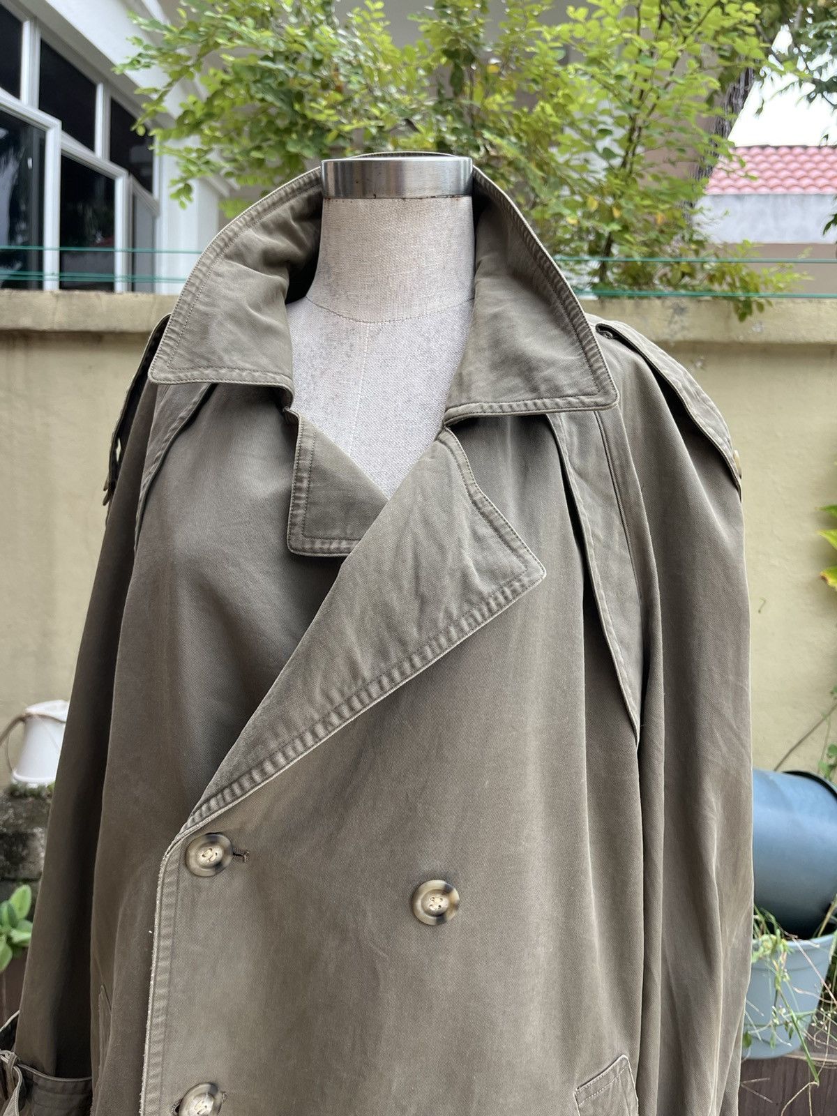 Trashed!! 80s Christian dior trench coat
