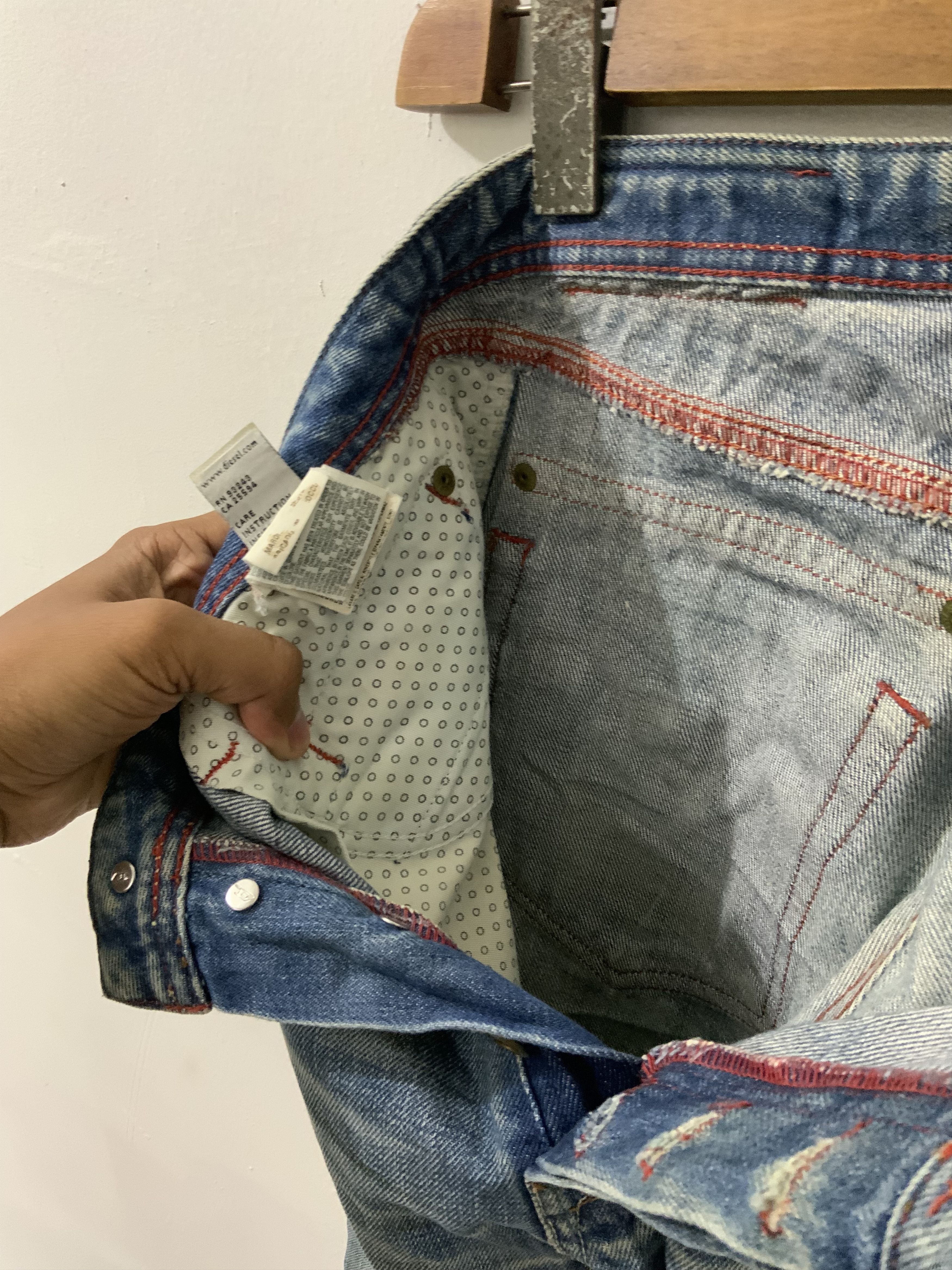 Japanese Brand Diesel Only the Brave Man Denim Division Jeans Size US 28 / EU 44 - 19 Thumbnail