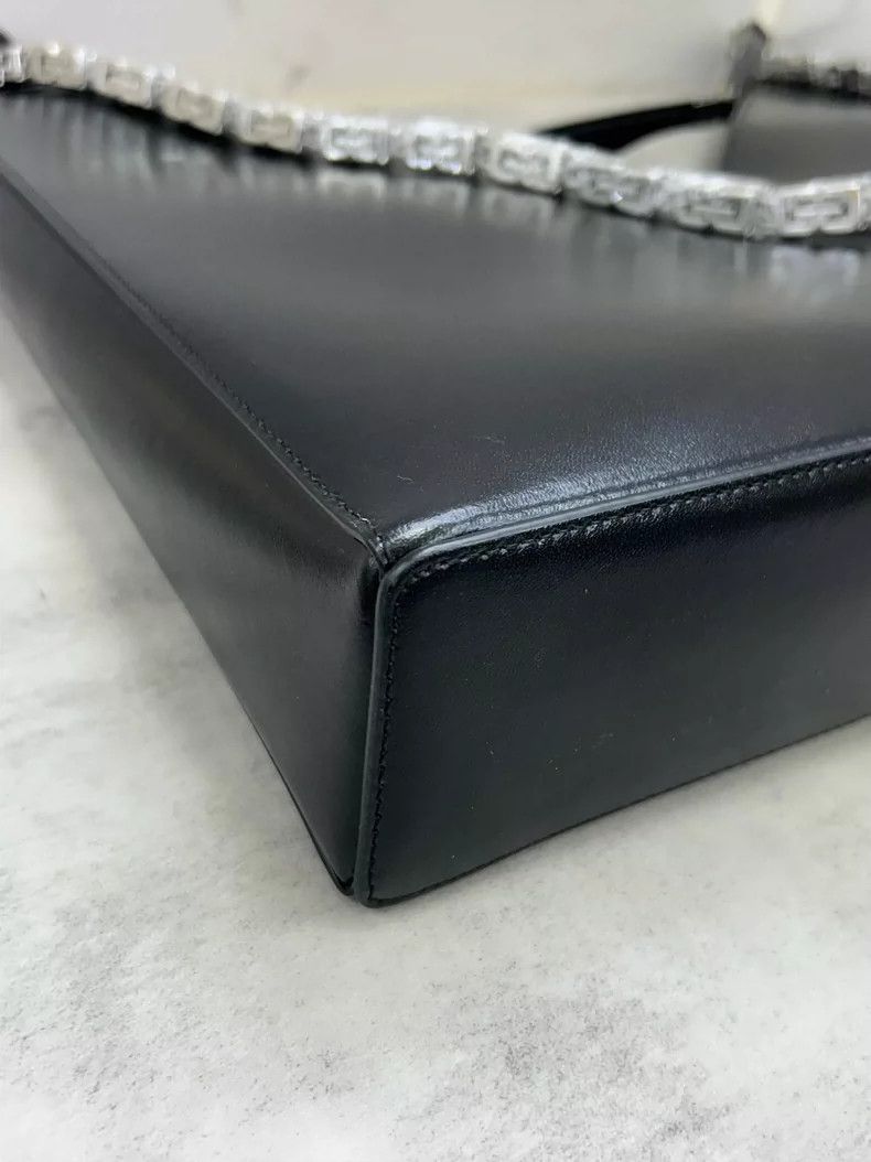 Givenchy Givenchy Black Large Single-Shoulder Bag Size ONE SIZE - 4 Thumbnail