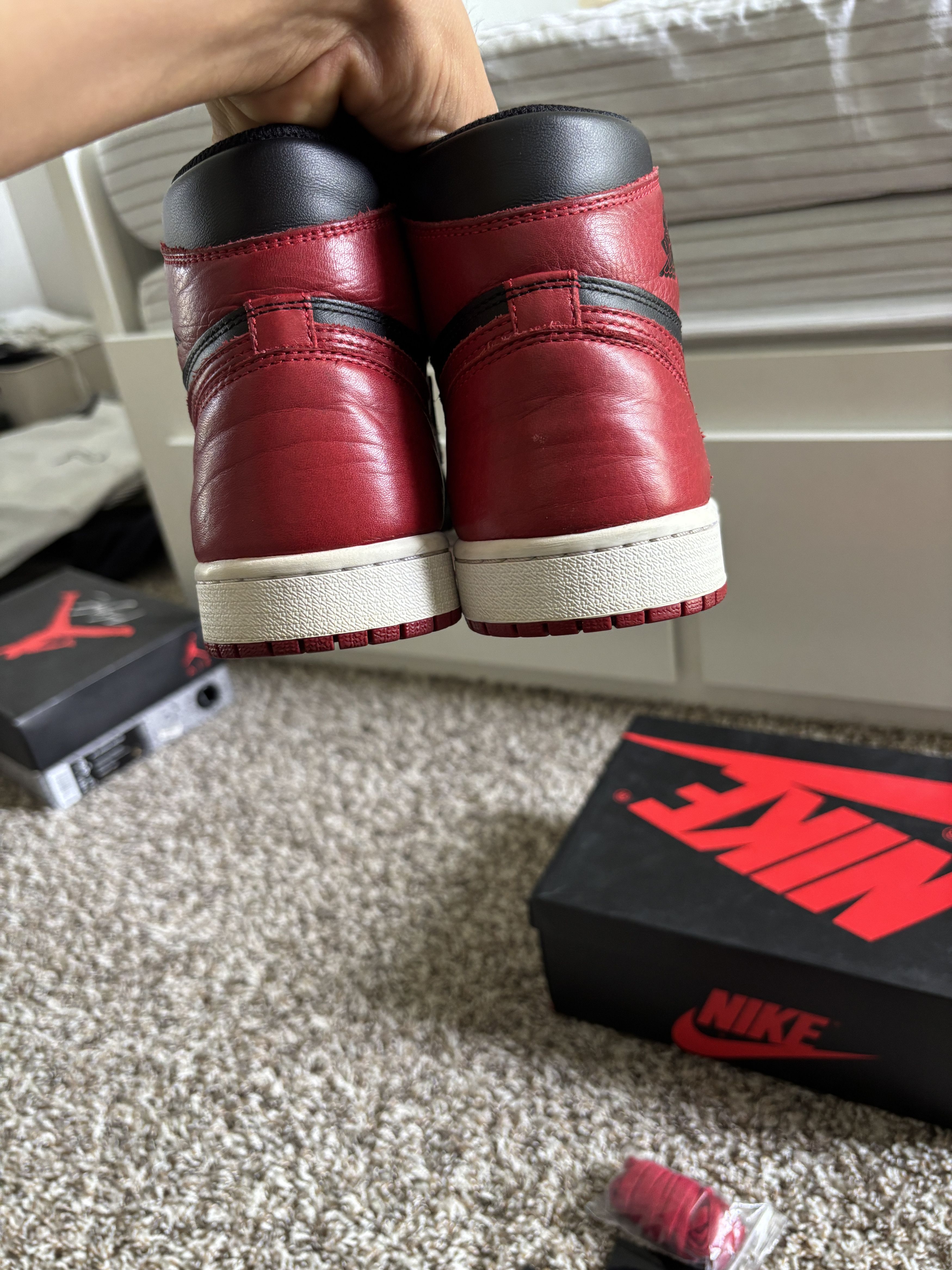Nike Nike 2016 Air Jordan 1 Retro High OG 'Banned' 2016 Size 8 Size US 8 / EU 41 - 13 Thumbnail