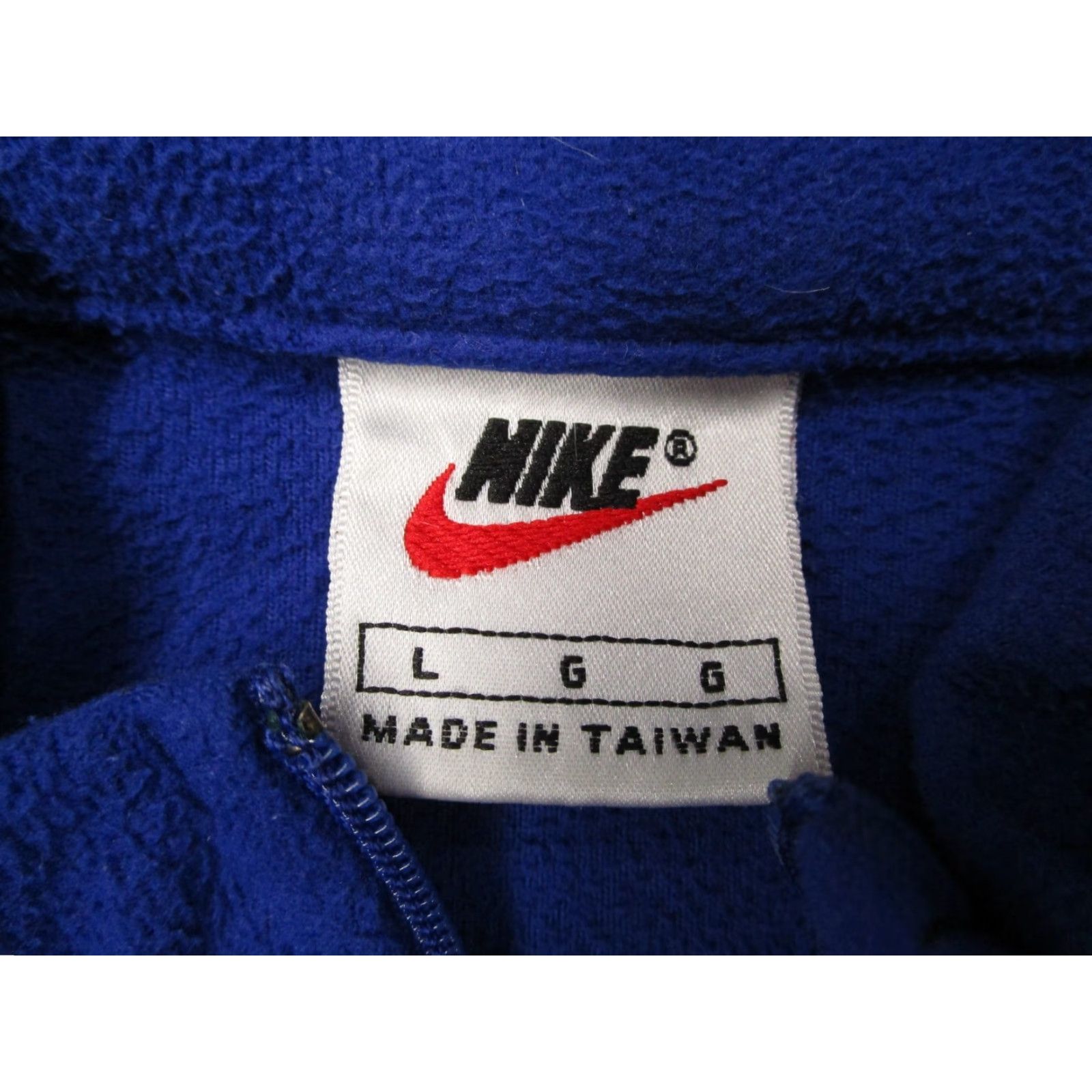 Nike VINTAGE Nike Therma Fit Mens Blue 1/2 Zip Fleece Pullover Large Sweatshirt Pullover Casual Nike Therma Classic Sports 90s Mens Size US L / EU 52-54 / 3 - 2 Thumbnail