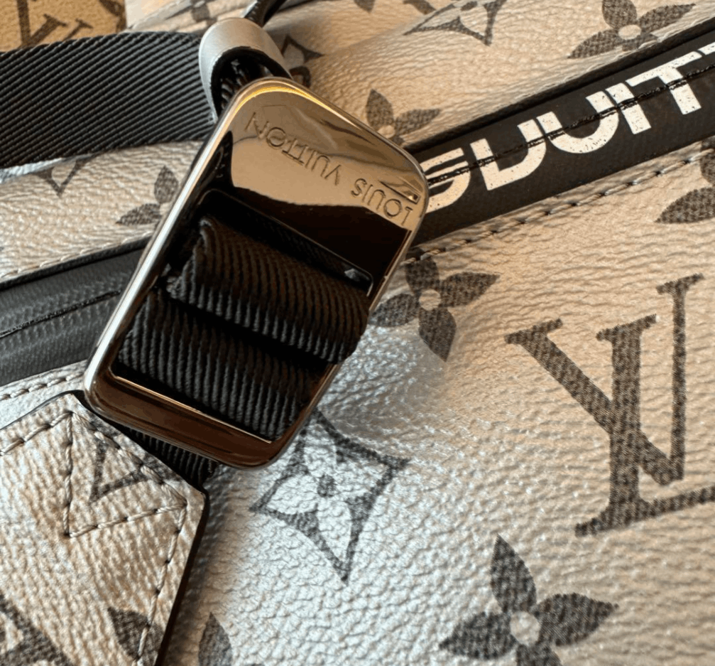 Louis Vuitton LOUISVUITTON Japan Limited Messenger Monogram Shoulder Bag Size ONE SIZE - 6 Thumbnail