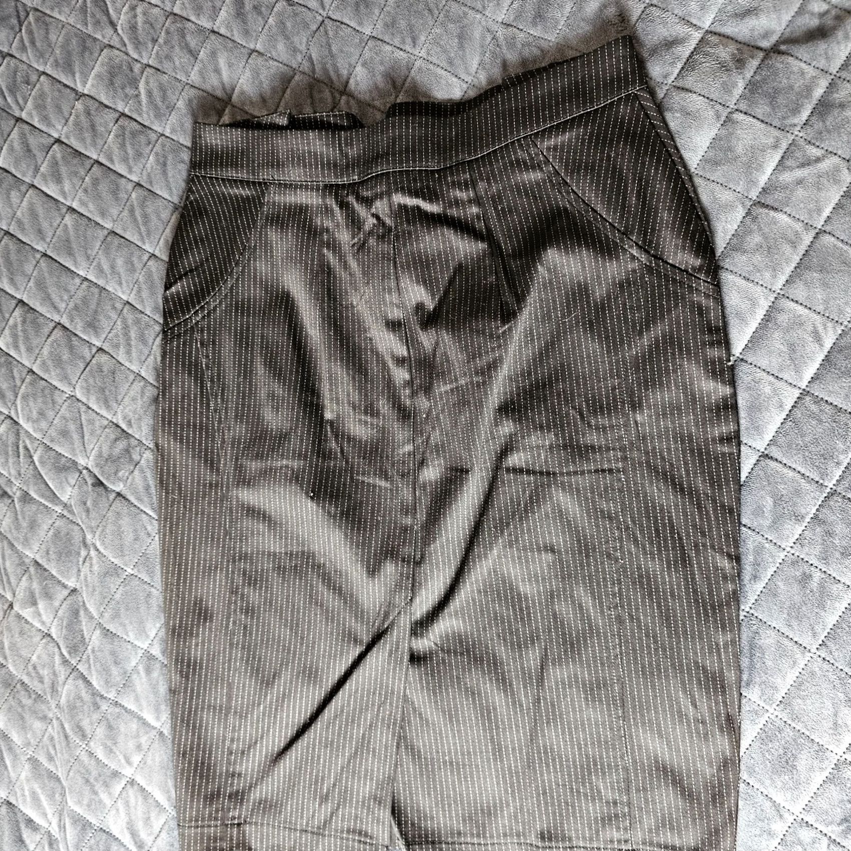 Vintage JLO Jennifer Lopez Pencil Skirt Womens Size 28 Black Striped Stitching Skirt Knee Length Womens Size 28" / US 6 / IT 42 - 7 Thumbnail