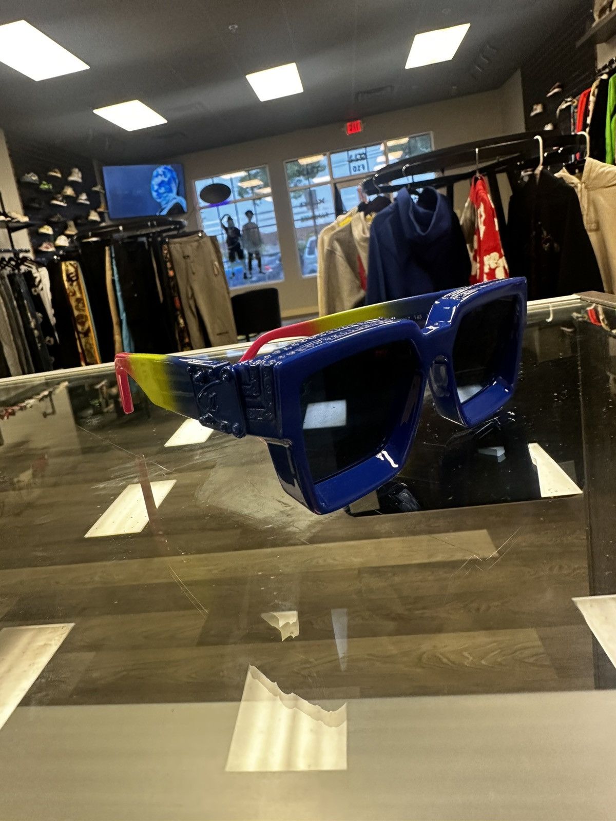 Louis Vuitton Illusion Gradient Millionaire Glasses