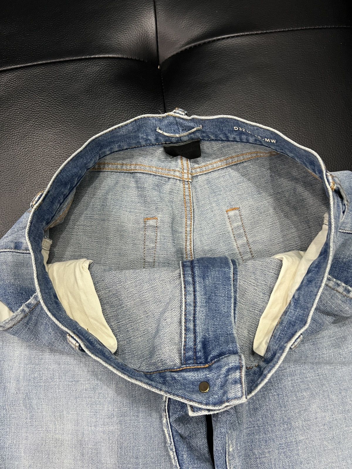 Saint Laurent Paris Saint Laurent 2022 Washed Denim Jeans Size US 33 - 8 Thumbnail