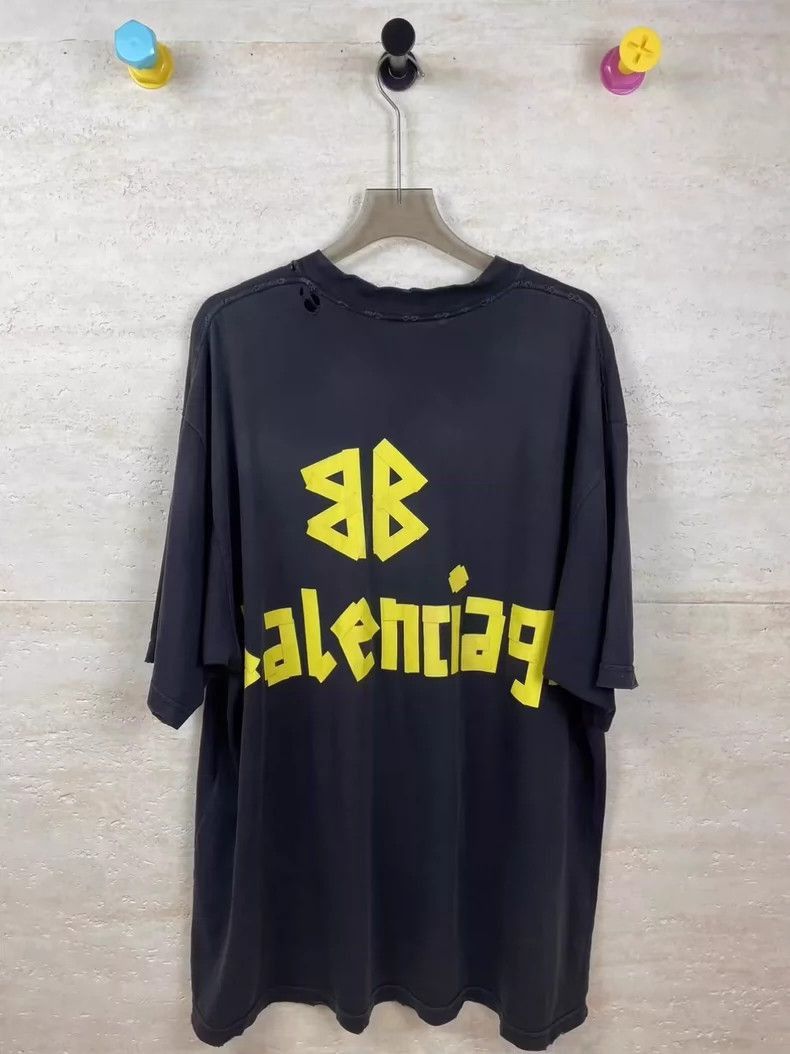 Balenciaga Balenciaga tape masking paper for old damaged short sleeves Size US XL / EU 56 / 4 - 2 Thumbnail
