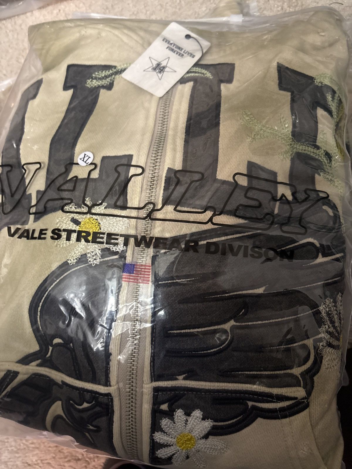 Vale Vale Bone Garden Zip up Hoodie XL Size US XL / EU 56 / 4 - 7 Thumbnail