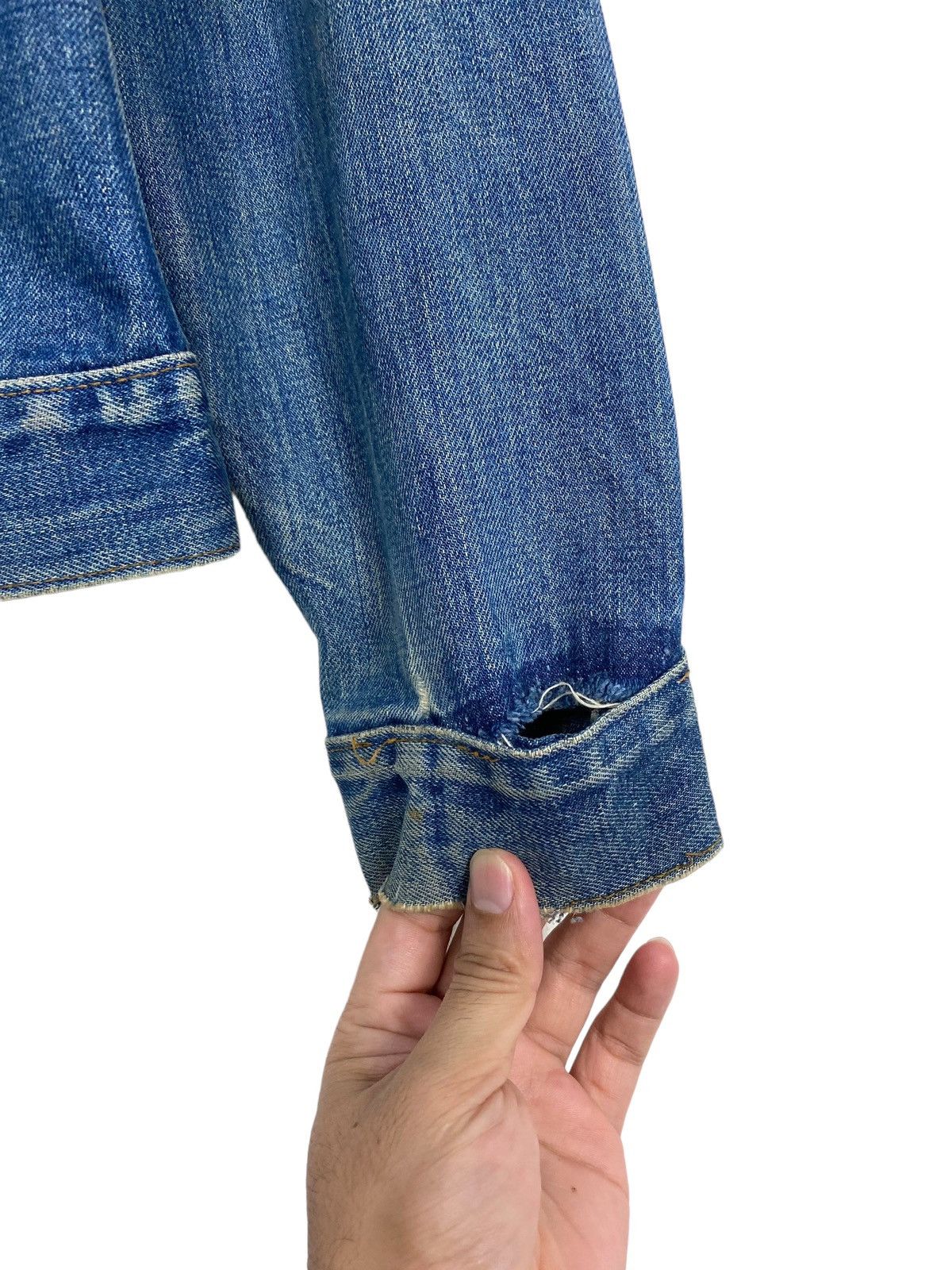 Levi's Vtg DISTRESSED Levi’s Denim Trucker Type 3 Usa Button 529 Size US S / EU 44-46 / 1 - 12 Thumbnail