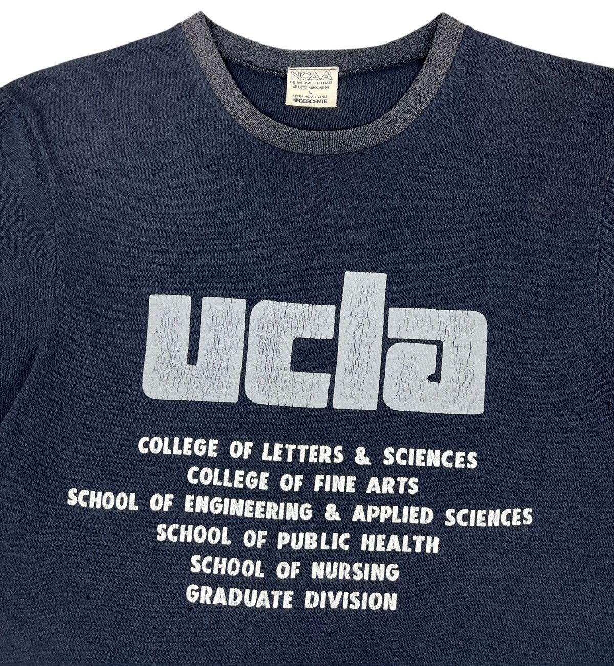 Descente 80s Vintage Distressed UCLA Tee Size US L / EU 52-54 / 3 - 3 Thumbnail