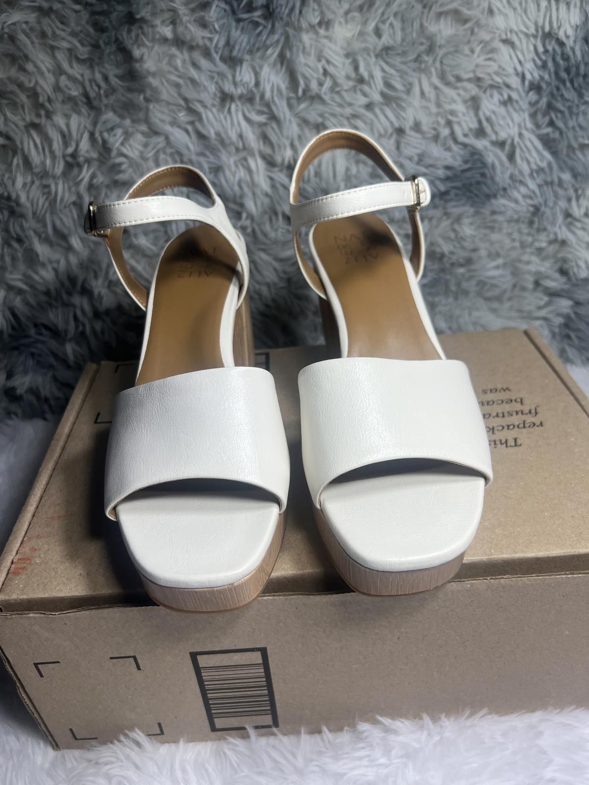 Other White Block Heel Sandals with Ankle Strap Size US 9.5 / IT 39.5 - 2 Thumbnail