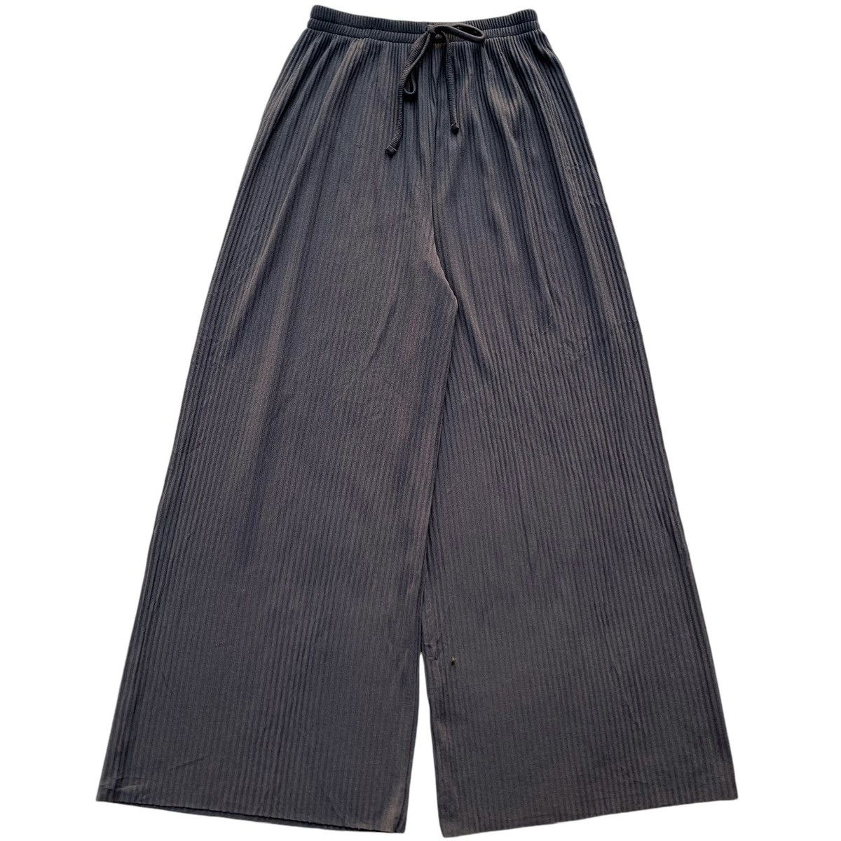 Japanese Brand × Vintage Rare Japanese Brand Issey Style Pleats Wide Pants Size US 32 / EU 48 - 1 Thumbnail