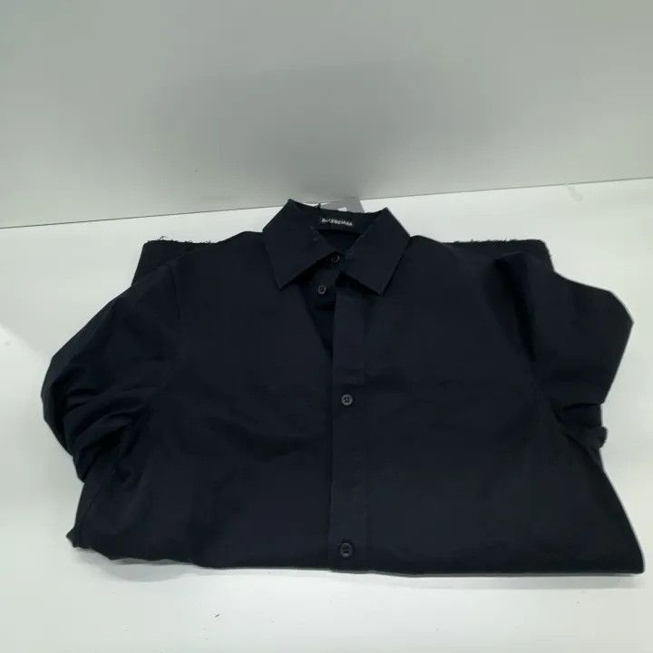 Balenciaga Balenciaga Balenciaga Black Fit Long Sleeve Shirt -2507 Size US S / EU 44-46 / 1 - 3 Thumbnail