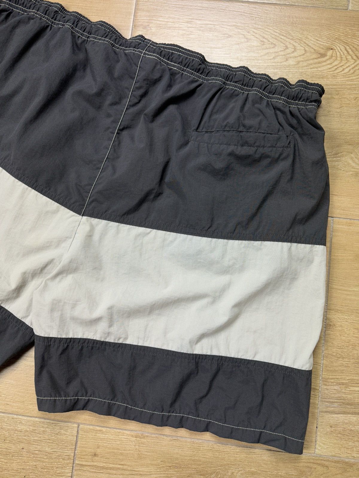 Nike × Vintage Vintage 90’s Nike Big Logo Nylon Shorts Size US 38 / EU 54 - 12 Thumbnail