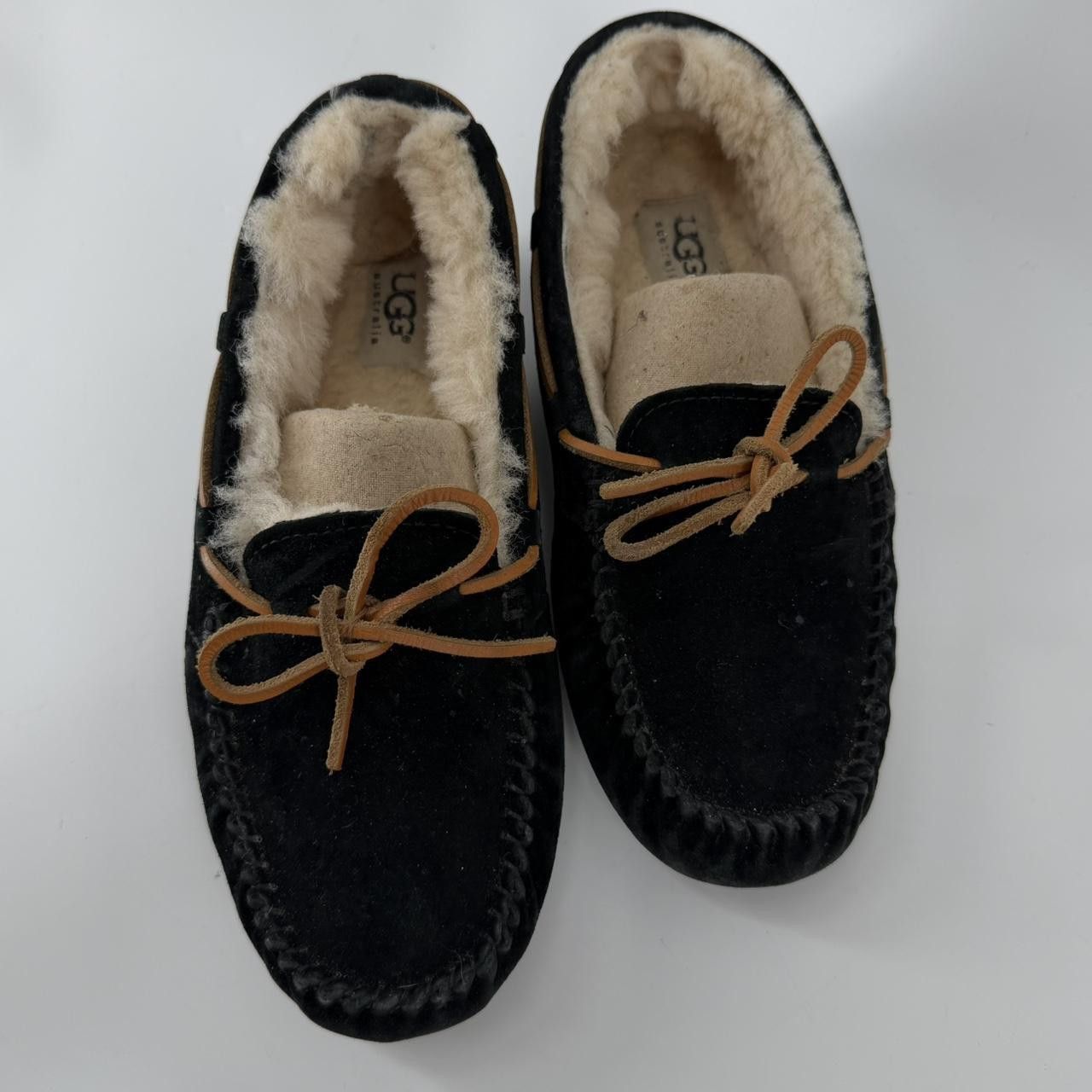 Ugg UGG Dakota Moccasin Slippers Black w/Brown Ties | EUC | 8 Size US 8 / IT 38 - 1 Thumbnail