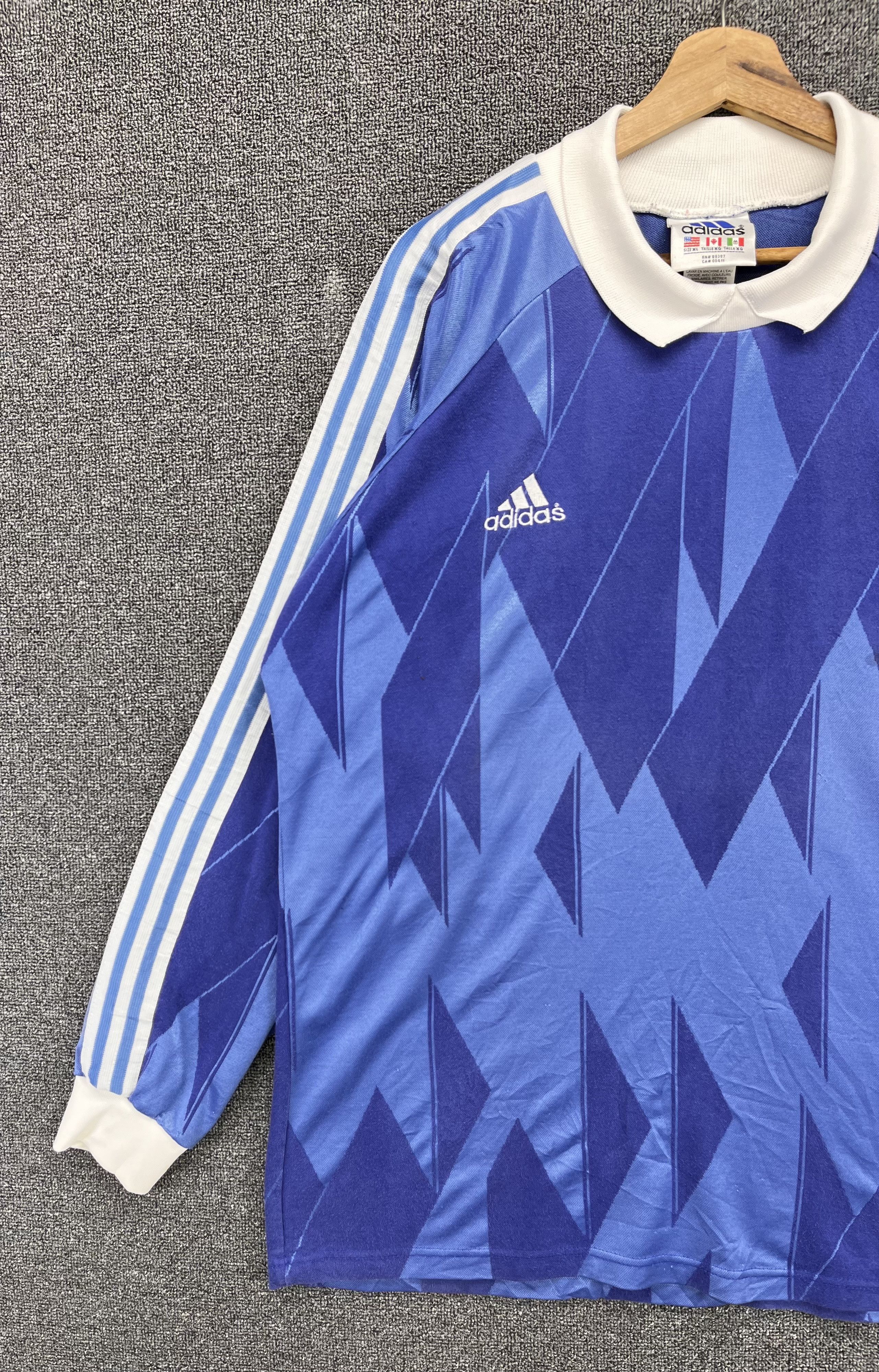 Adidas Vintage Adidas France Nationally Style Long Sleeve Jersey Size US XL / EU 56 / 4 - 3 Thumbnail