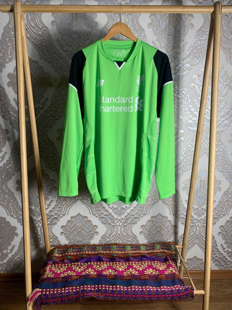 New Balance × Vintage VERY RARE NEW BALANCE FC LIVERPOOL ENGLAND SOCCER JERSEY Y2K Size US XL / EU 56 / 4 - 1 Thumbnail