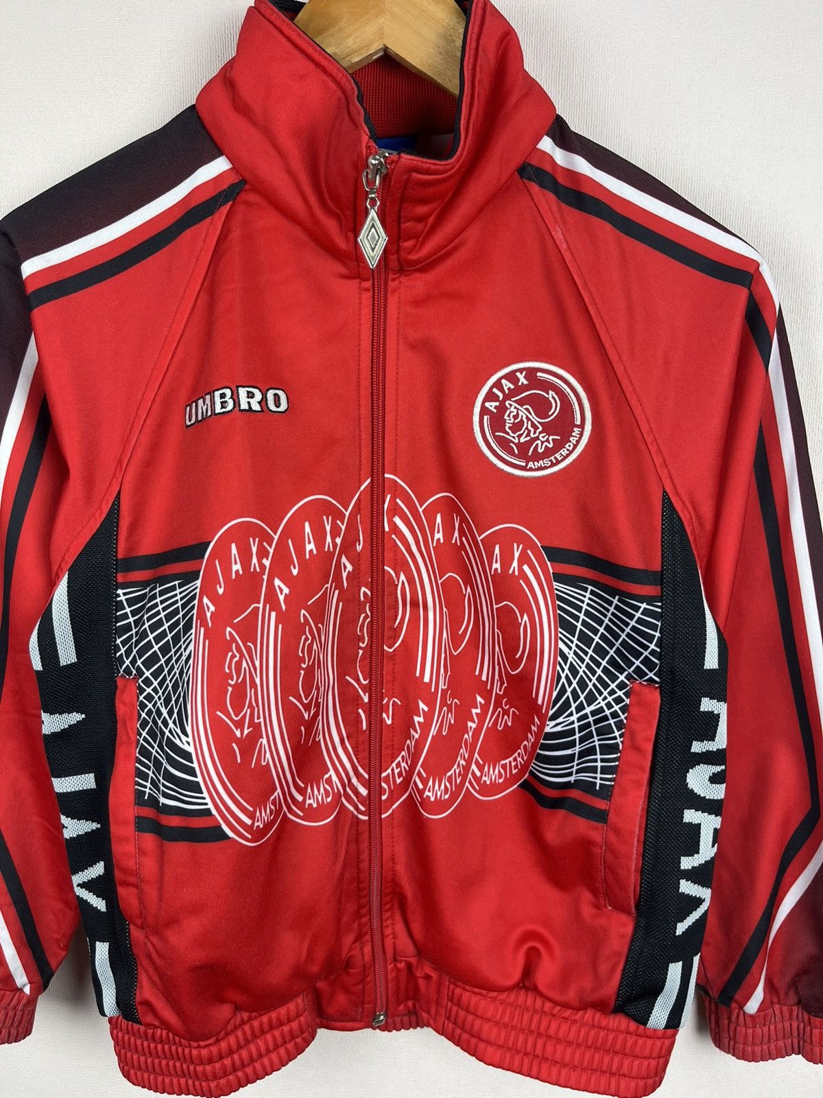 Umbro UMBRO AJAX AMSTERDAM TRACK SUIT JACKET FOOTBALL UMBRO RARE Size US XXS / EU 40 - 2 Thumbnail