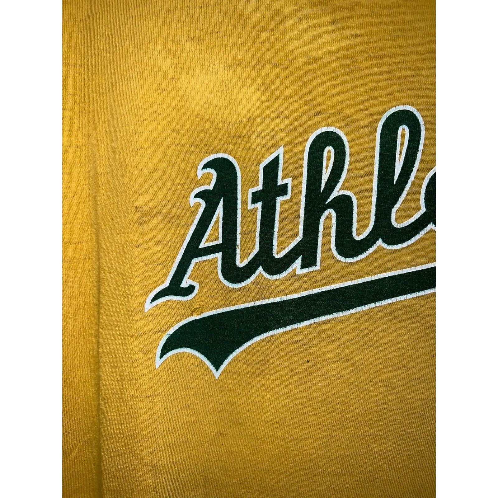 MLB Vintage Oakland Athletics Shirt Travis Buck Player #6 Tee XL Size US XL / EU 56 / 4 - 3 Thumbnail