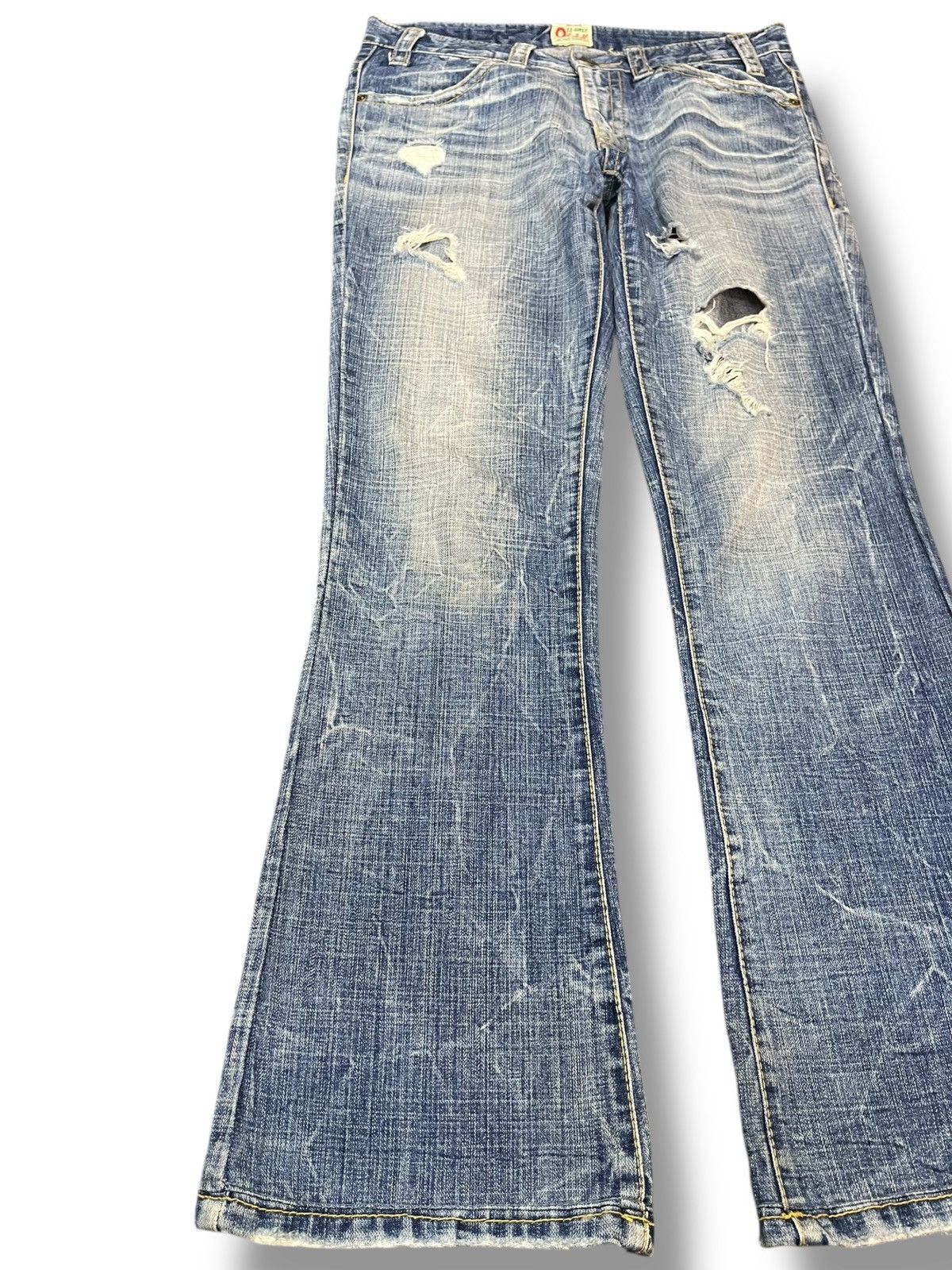 Japanese Brand × POST ARCHIVE FACTION (PAF) Vintage Leavs Strawberry Flare Faded Whiskers Grunge Denim Size US 31 - 3 Thumbnail