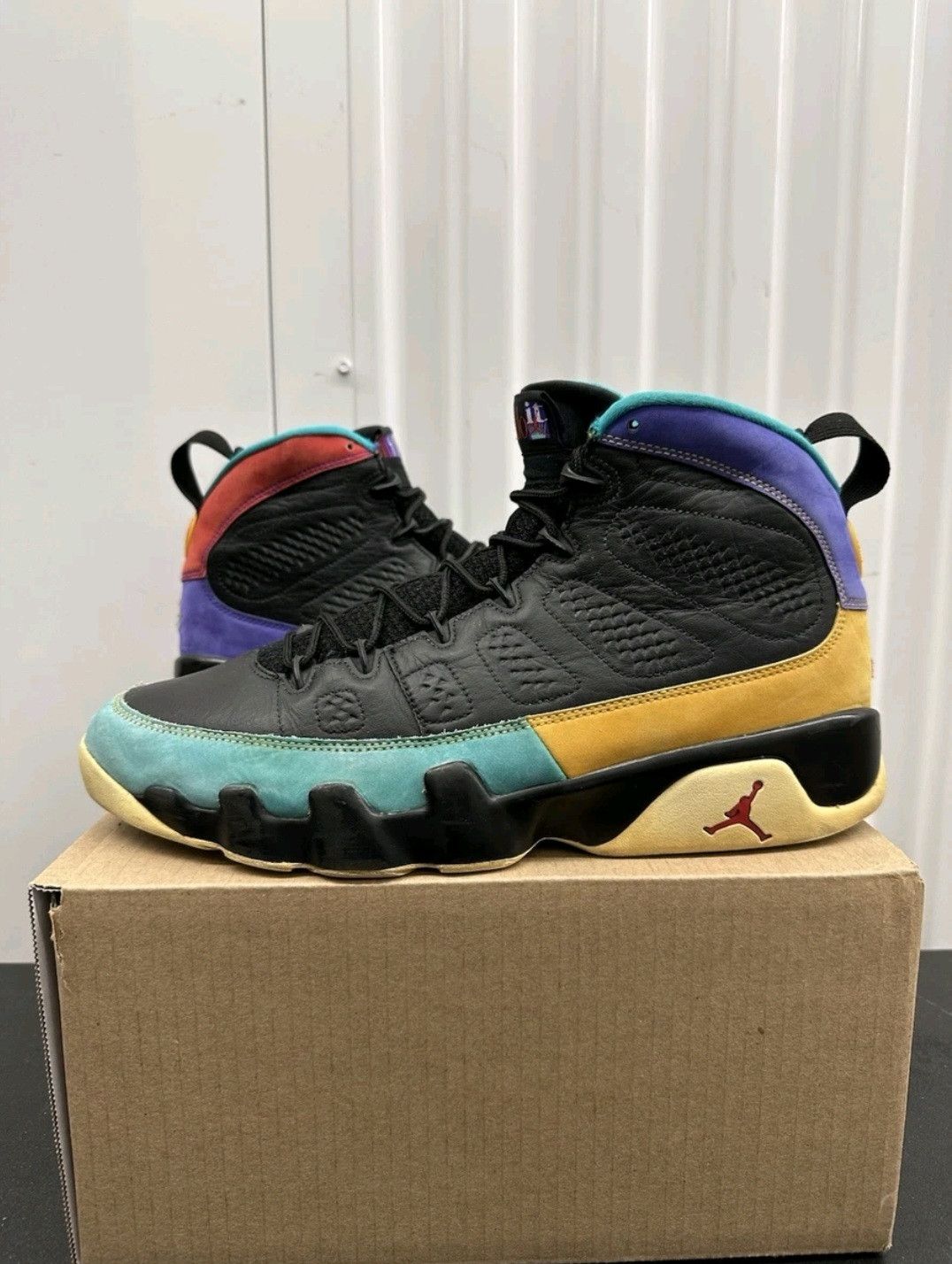 Jordan Brand Nike Air Jordan Retro 9 Dream It Do It 302370065 Size 12 Men Size US 12 / EU 45 - 1 Thumbnail