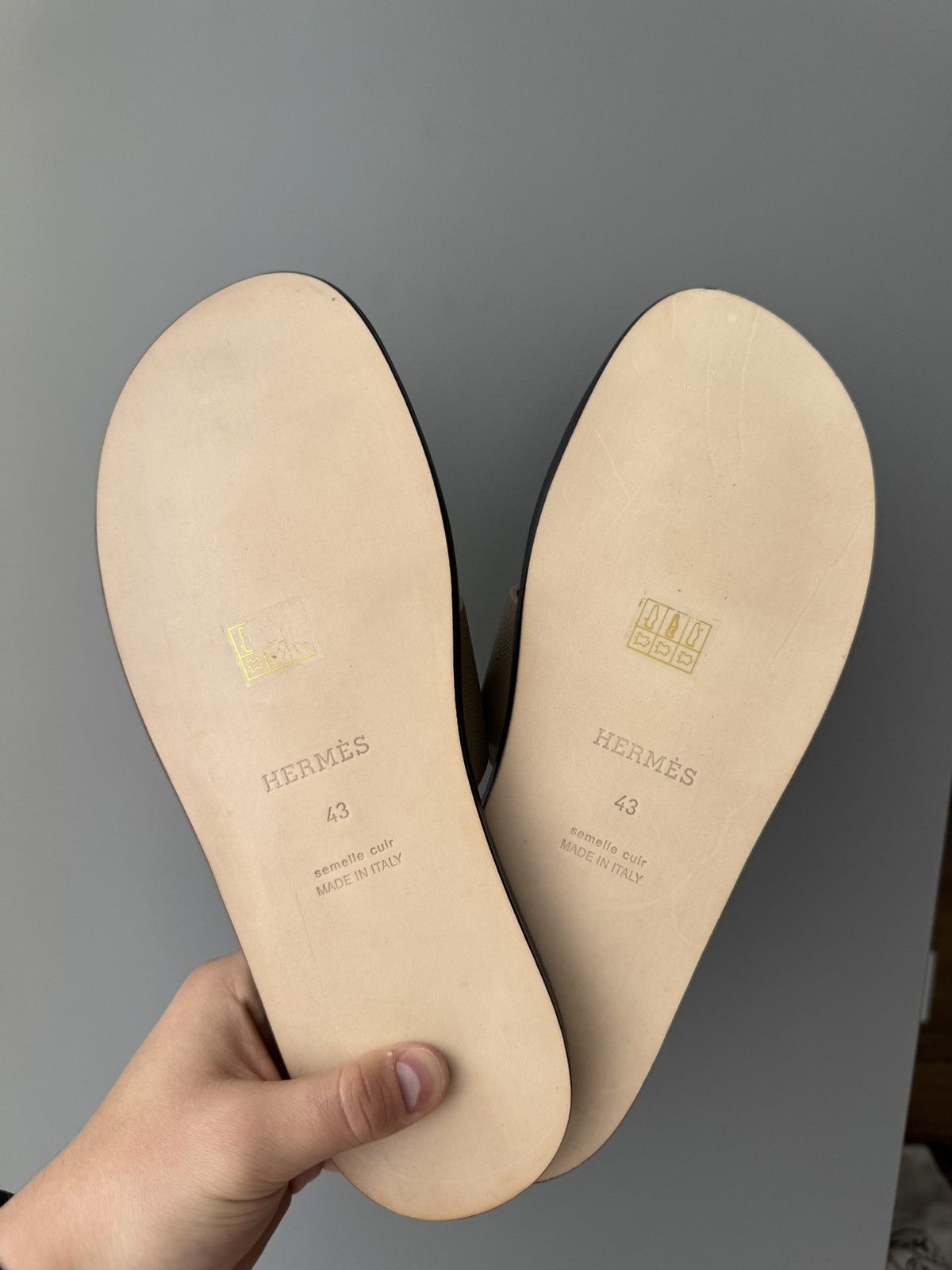 Hermes Hermès Oran Sandals - Black Calfskin Leather - EU 43 (US 10) Size US 10 / EU 43 - 6 Thumbnail
