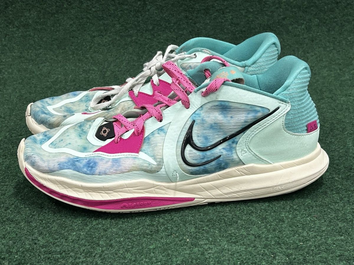 Nike 2022 Nike Kyrie Low 5 Community Size US 12 / EU 45 - 1 Thumbnail