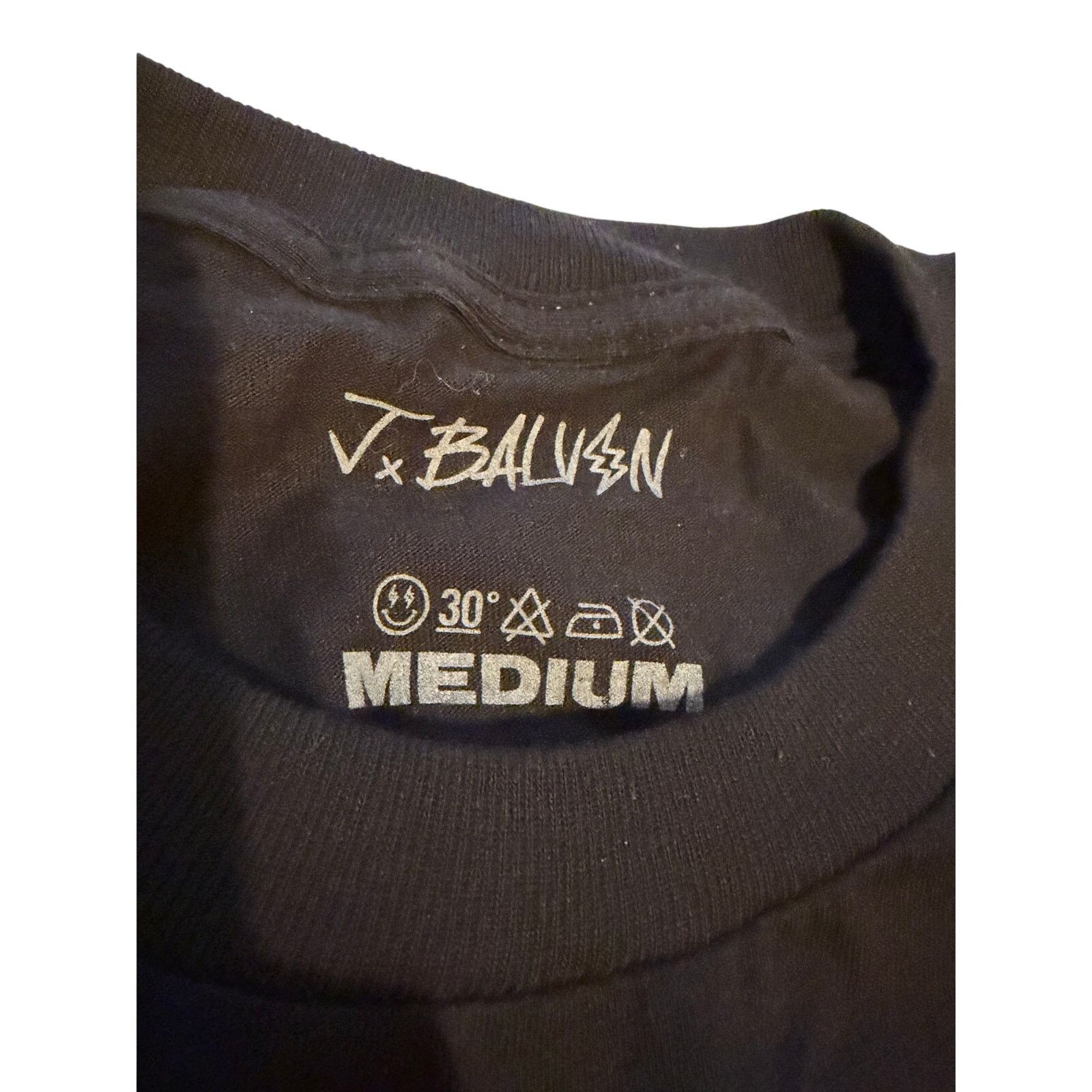 J Balvin J Balvin x Metallica “Wherever I May Roam” Vtg Tee Med New Size US M / EU 48-50 / 2 - 2 Thumbnail