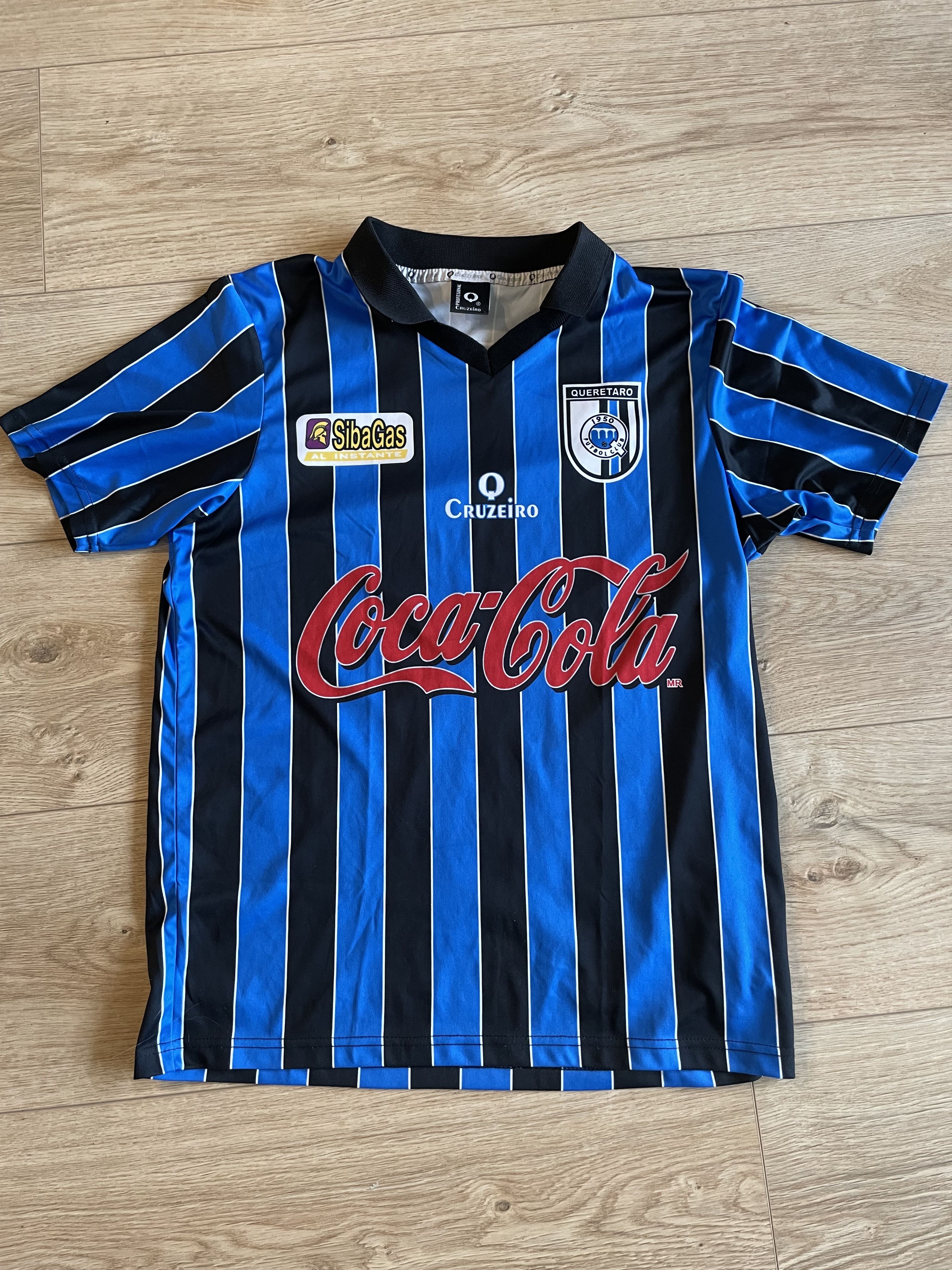 Other Queretaro 05-06 Home Shirt Size US M / EU 48-50 / 2 - 1 Thumbnail