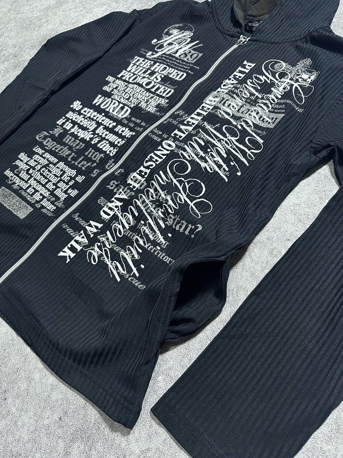 Japanese Brand Japanes Collins Poem Skull Hoodie Gothic Vkei Style Size US L / EU 52-54 / 3 - 4 Thumbnail