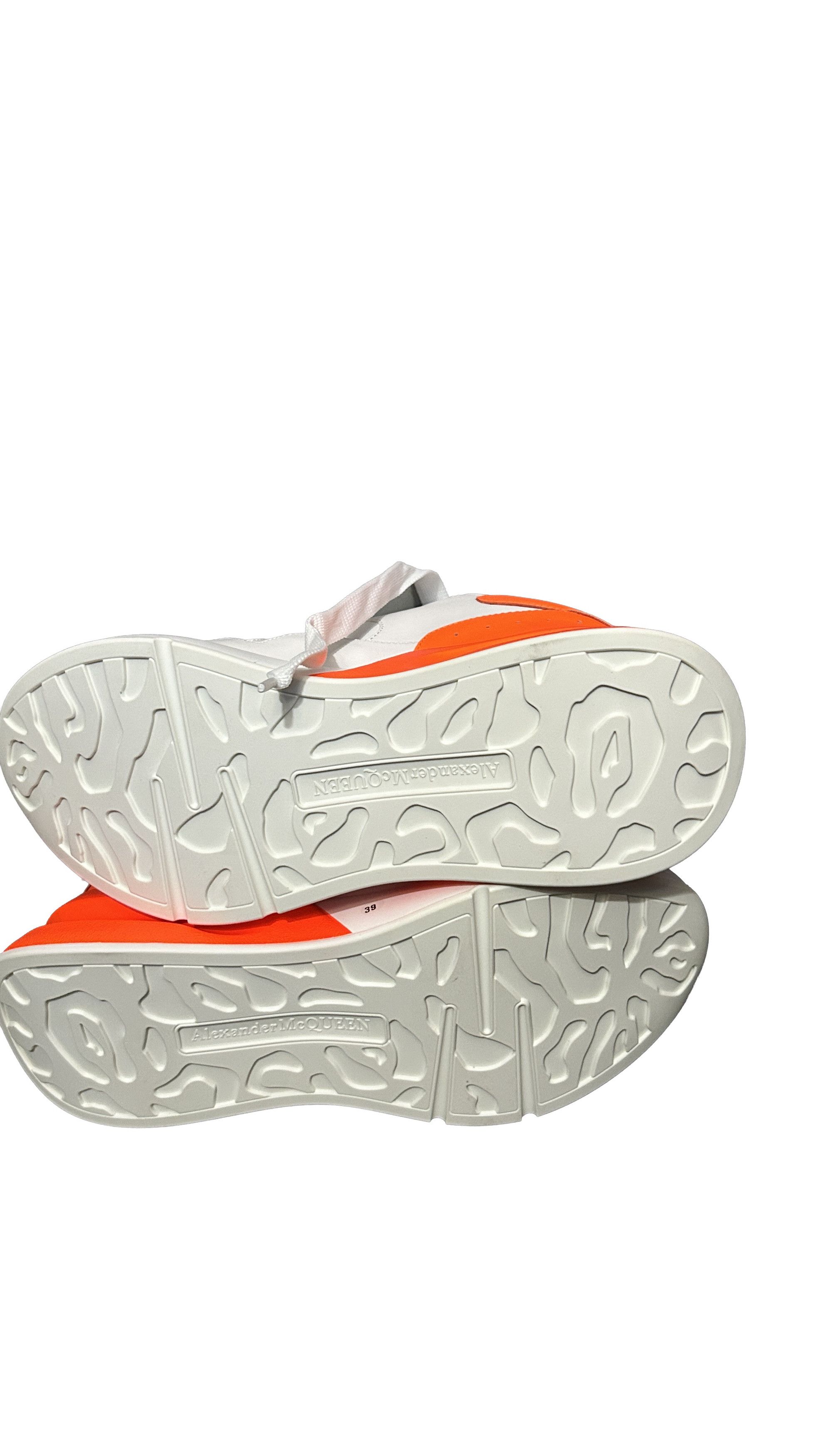 Alexander McQueen Alexander McQueen Oversized Sneakers White Orange Platform Size US 6 / EU 39 - 5 Thumbnail