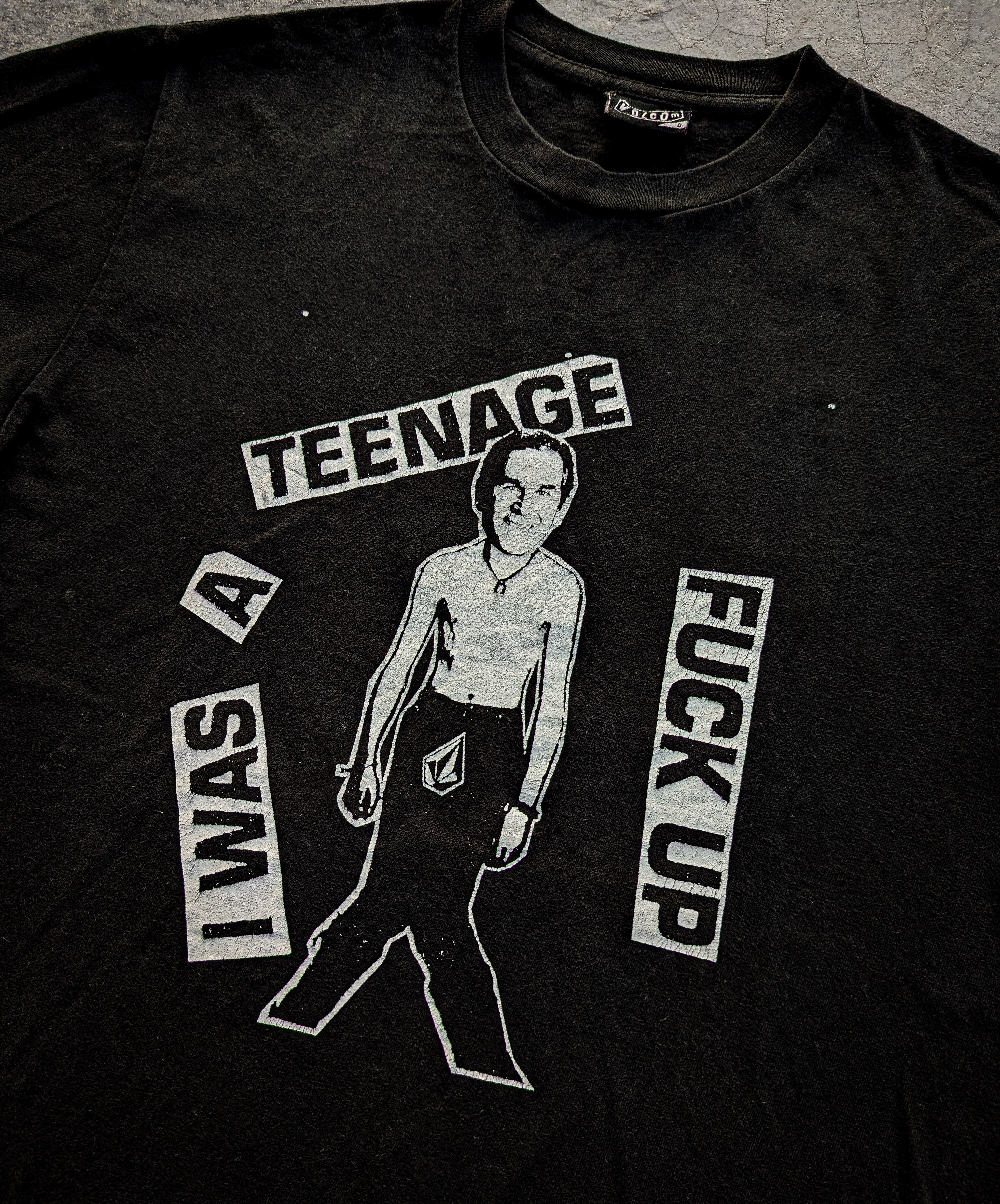 Volcom Vintage Rare Volcom Indie Punk Skate Tshirt Size US M / EU 48-50 / 2 - 2 Thumbnail
