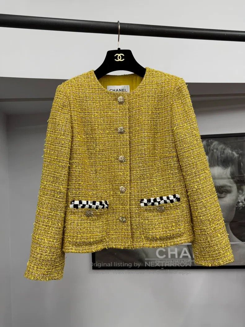 Chanel Chanel 23C gold tweed coat Size XS / US 0-2 / IT 36-38 - 1 Thumbnail