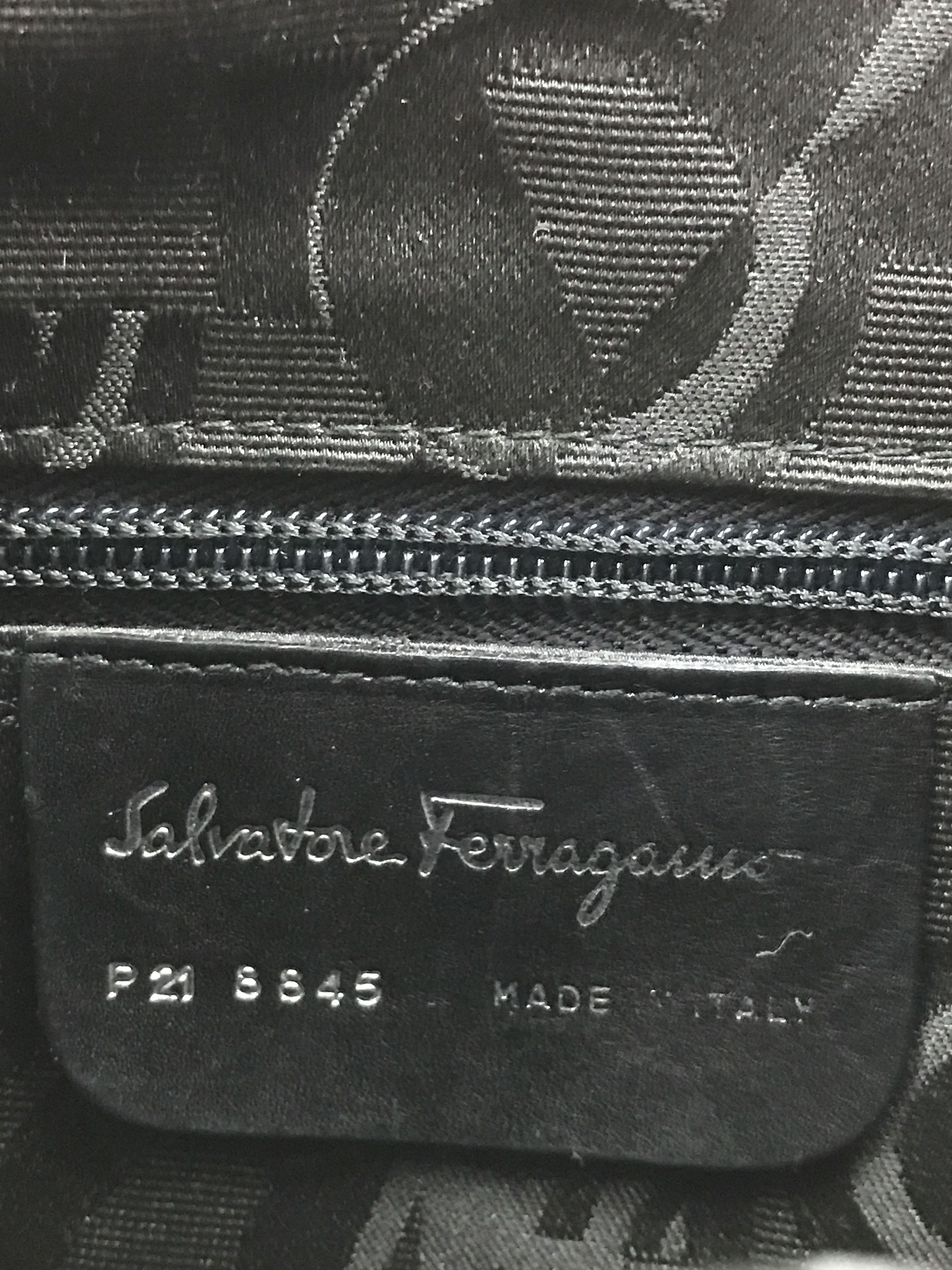 Designer × Salvatore Ferragamo × Vintage Vintage Salvatore Ferragamo Hobo Bag Suede Leather Size ONE SIZE - 6 Thumbnail
