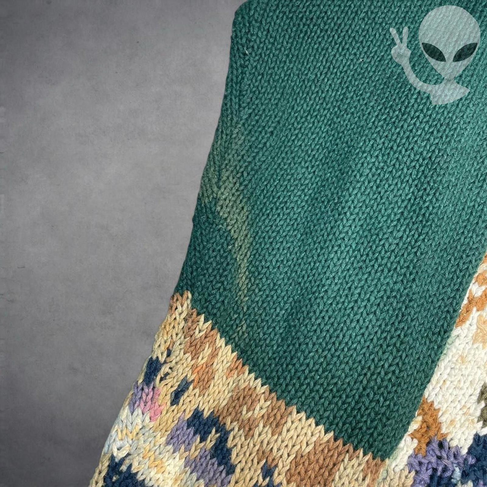 Other Crystal Kobe Sweater Medium Tapestry Knit 90s Grandmacore Size US M / EU 48-50 / 2 - 3 Thumbnail