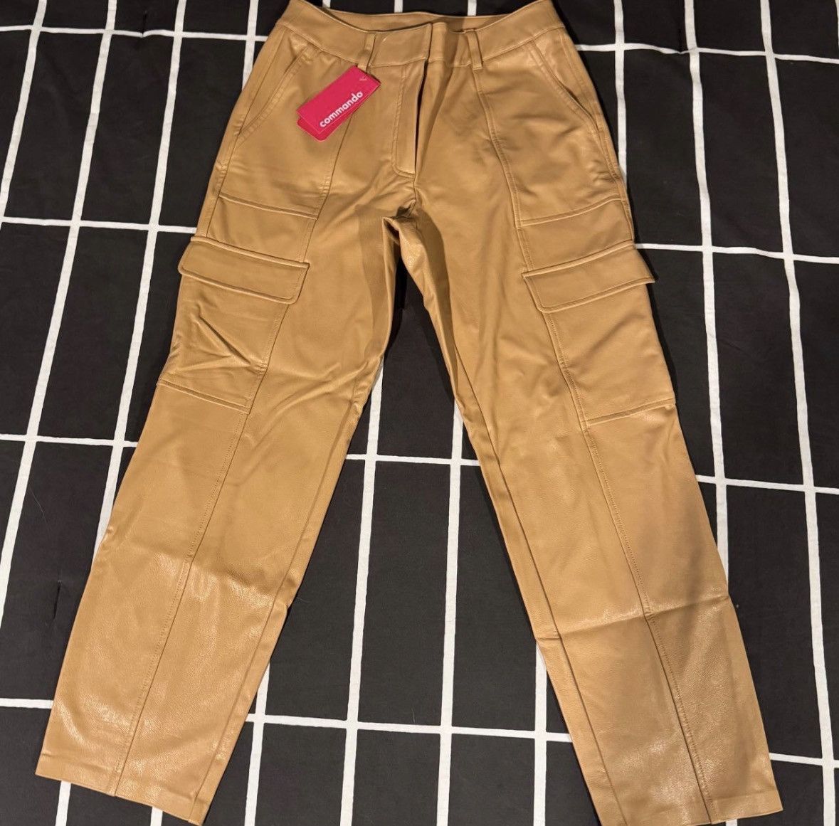 Commando NWT Commando Faux Leather 7/8 Utility Trouser in Camel/XS Size 25" / US 0 / IT 36 - 1 Thumbnail