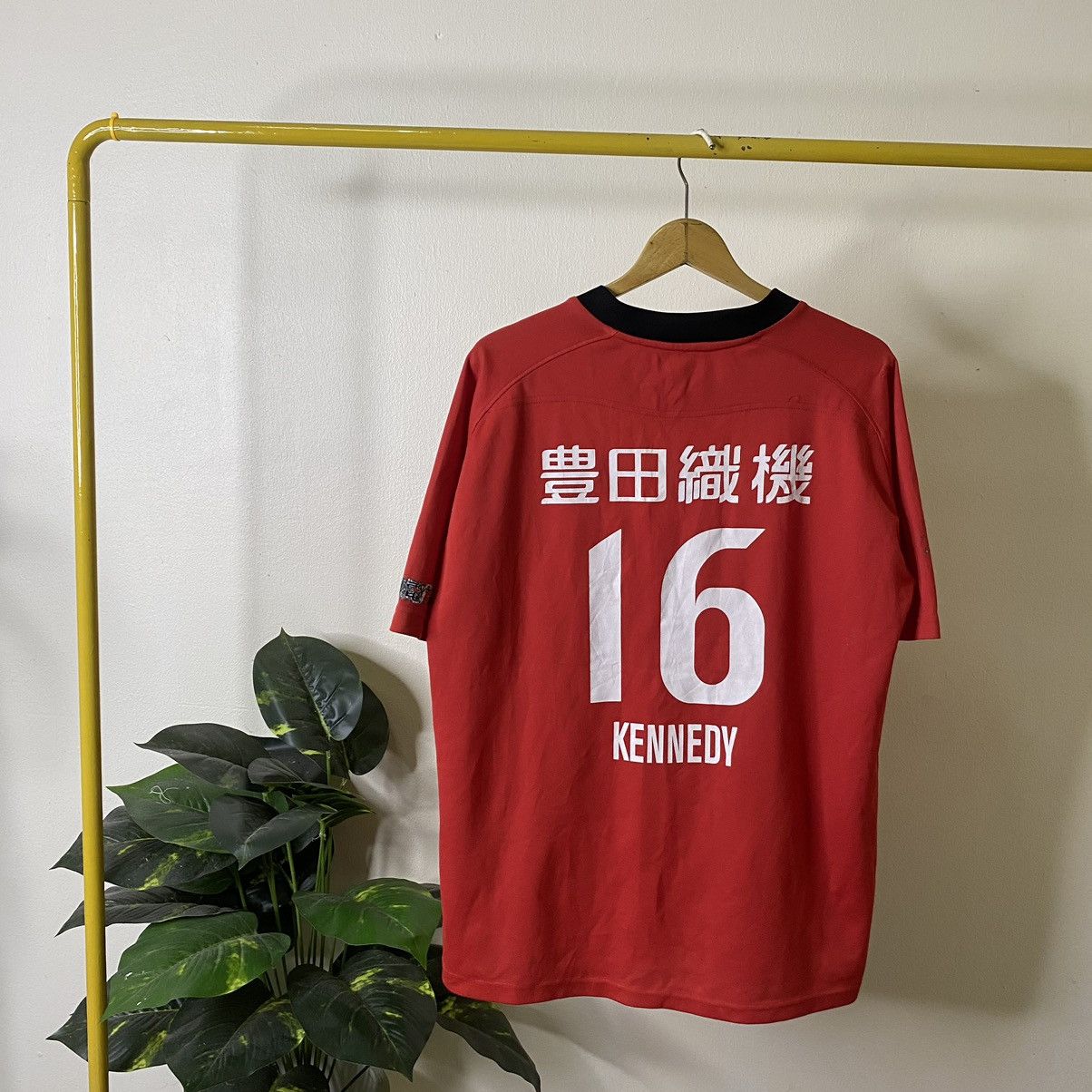 Japanese Brand Vintage Grampus Eight J League Home Football Shirt Size US L / EU 52-54 / 3 - 6 Thumbnail