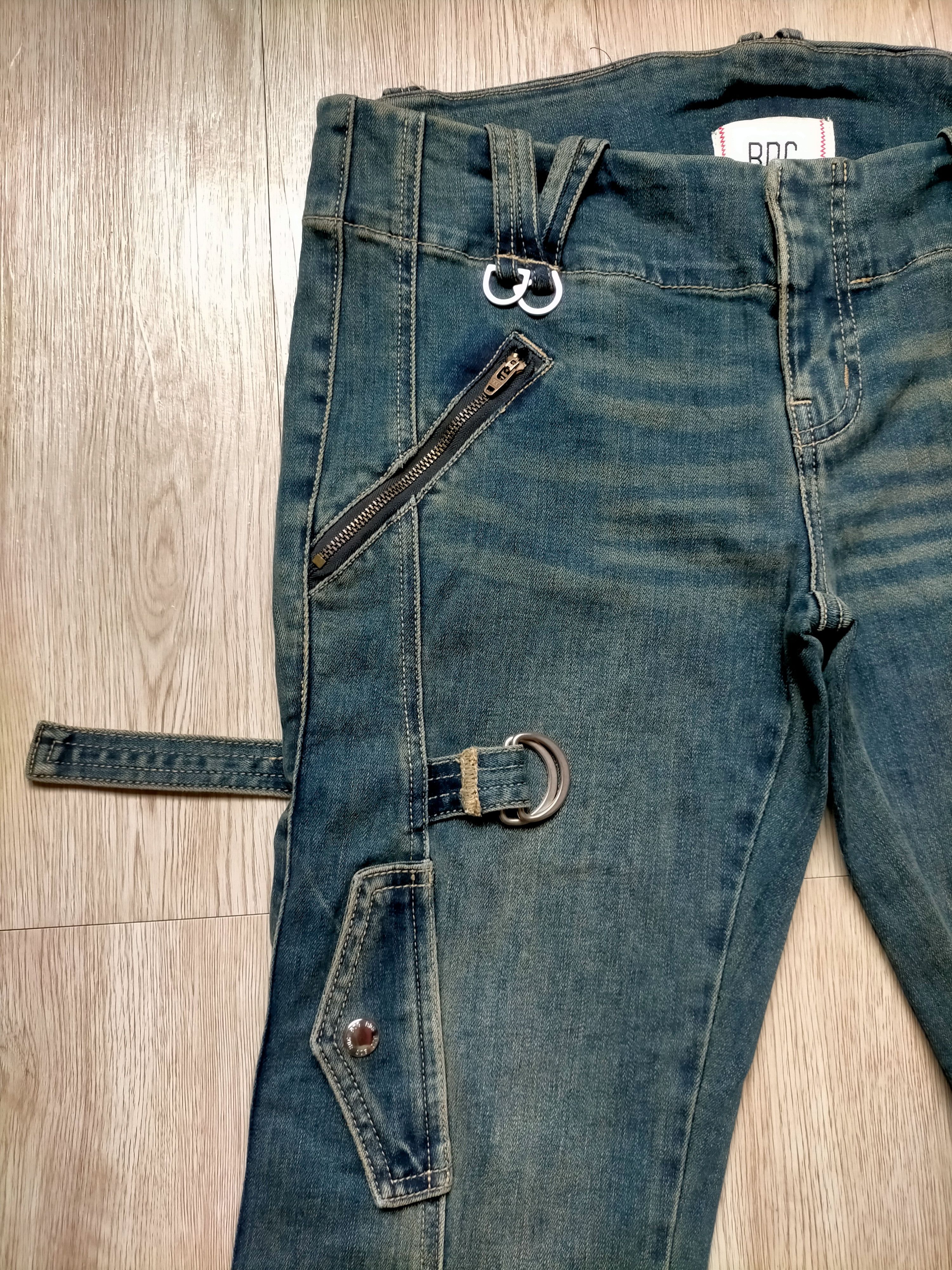 Bdg BDG Urban Outfitters Flare Jeans Low rise Boot cut denim Size US 30 / EU 46 - 4 Thumbnail