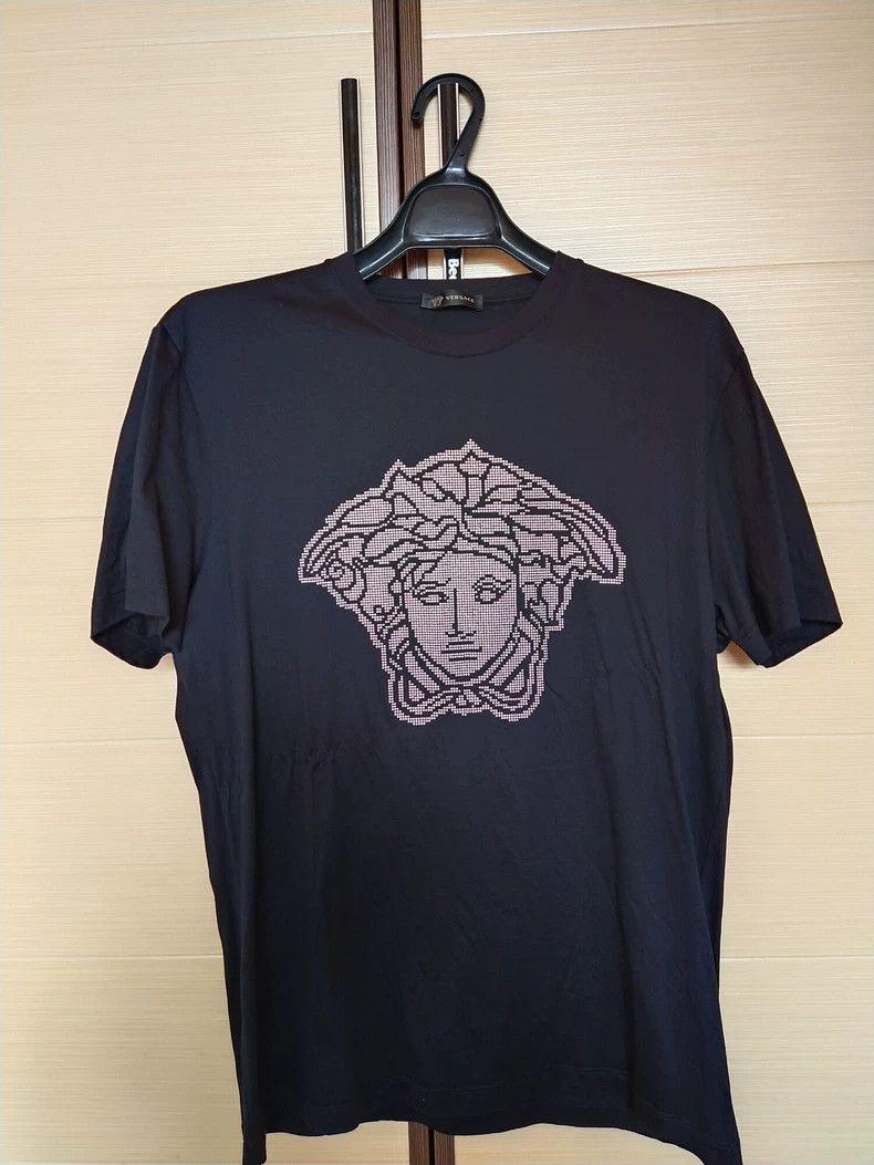 Versace Versace A thread of embroidered Medusa T-shirt Size US M / EU 48-50 / 2 - 1 Thumbnail