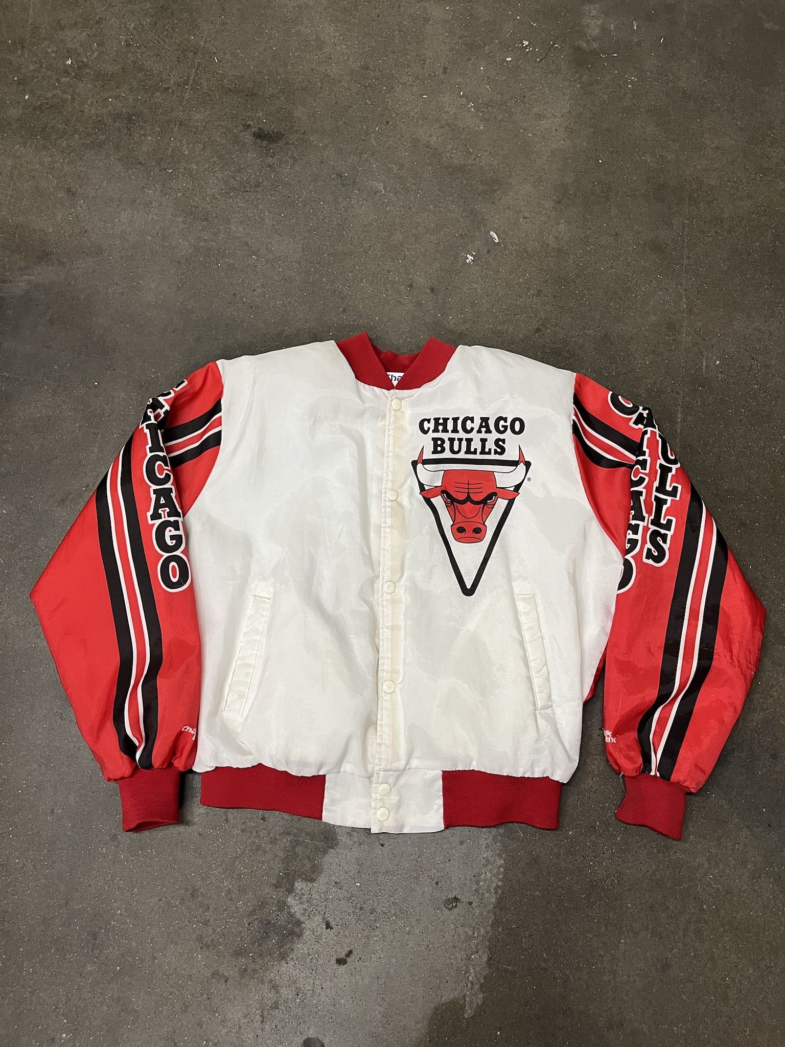 NBA × Vintage Vintage 1980s Chicago Bulls Chalk Line Basketball Jacket Size XL Size US XL / EU 56 / 4 - 1 Thumbnail