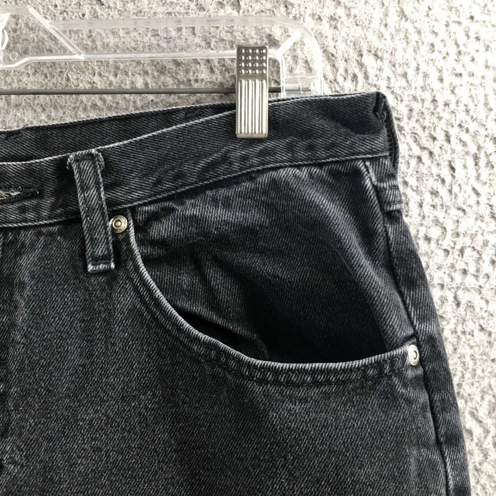 Wrangler Wrangler Jeans Mens 34x32 Black Mid Rise Zip Fly Straight 5-Pocket Denim Cotton Inseam 28.5” Regular Size 34 Color Black Denim Jeans Mens Size US 34 / EU 50 - 4 Thumbnail
