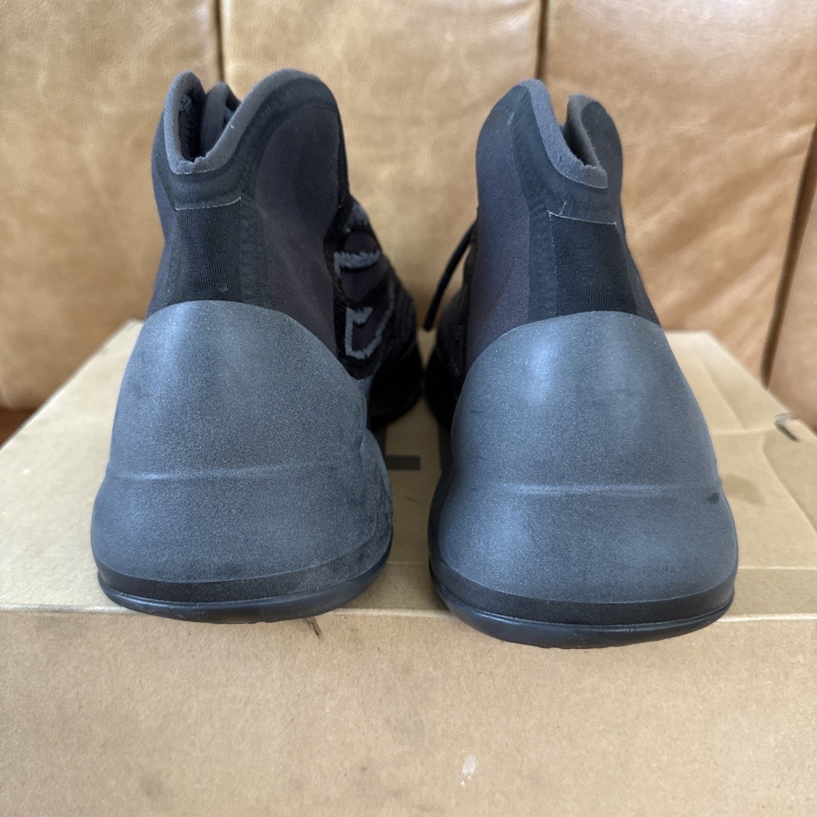 Adidas Size 10 - adidas Yeezy QNTM Onyx Basketball Shoe Size US 10 / EU 43 - 2 Thumbnail